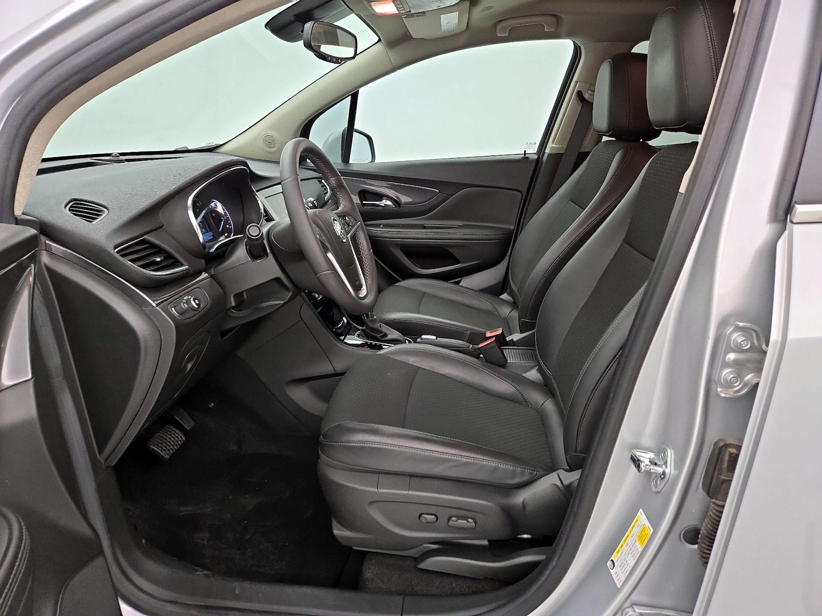 2022 Buick Encore Preferred - Photo 12