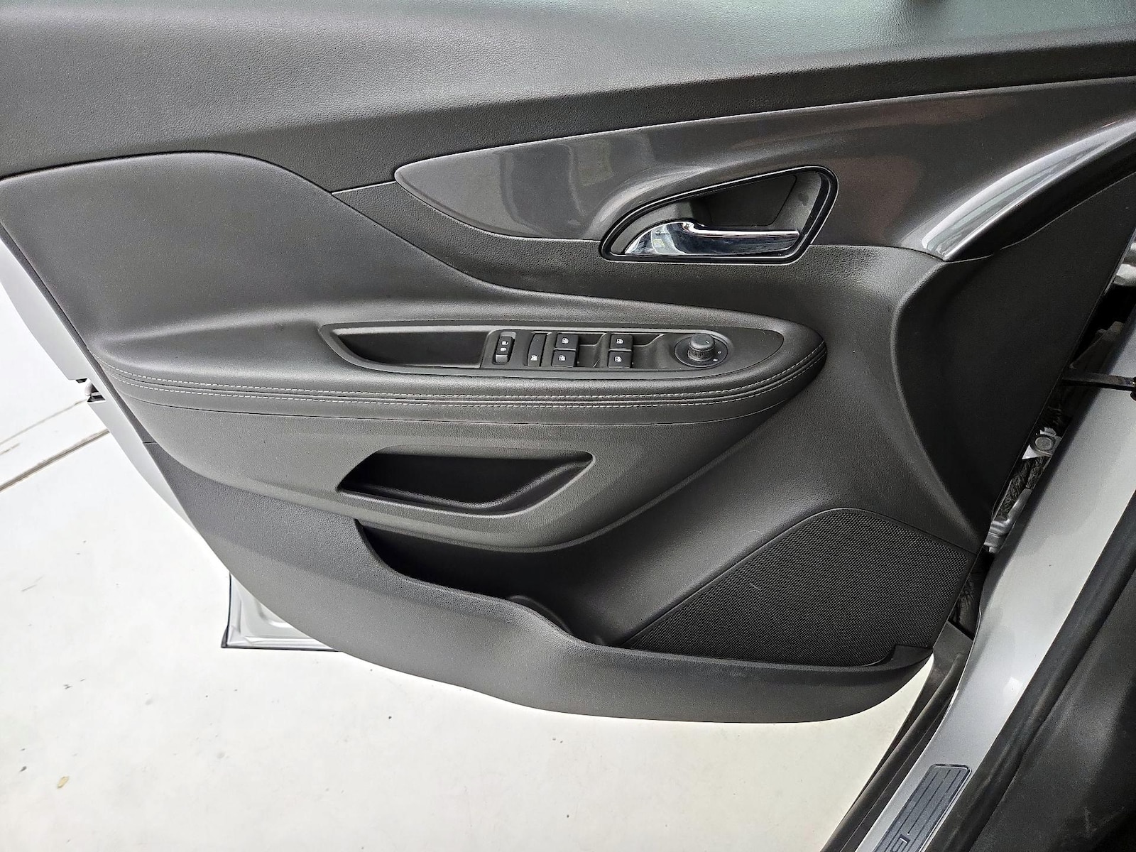 2022 Buick Encore Preferred - Photo 13