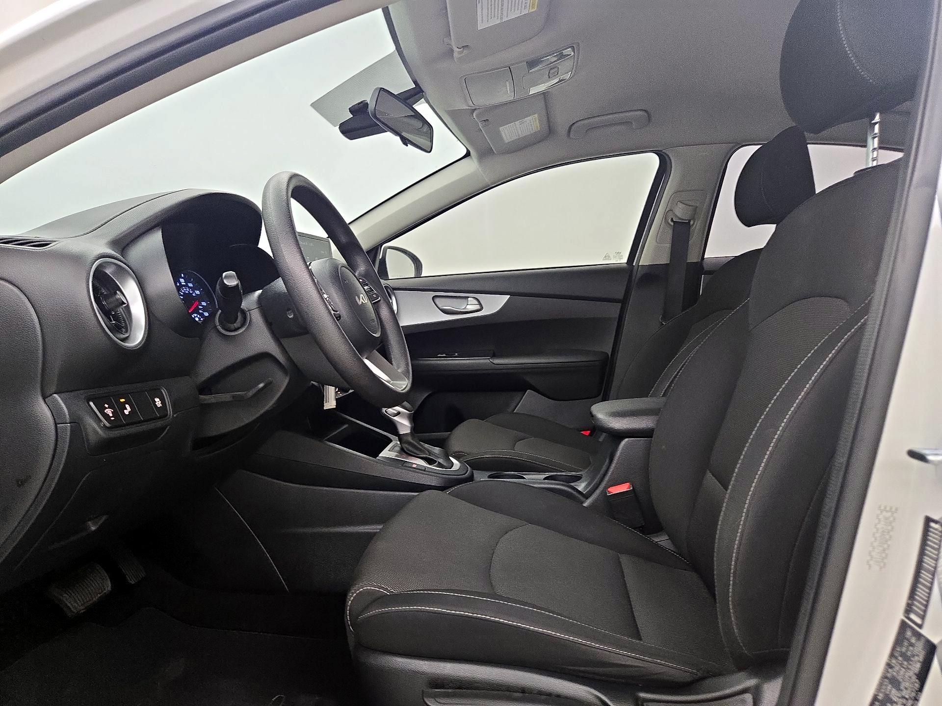 Thumbnail: 2024 Kia Forte - 11