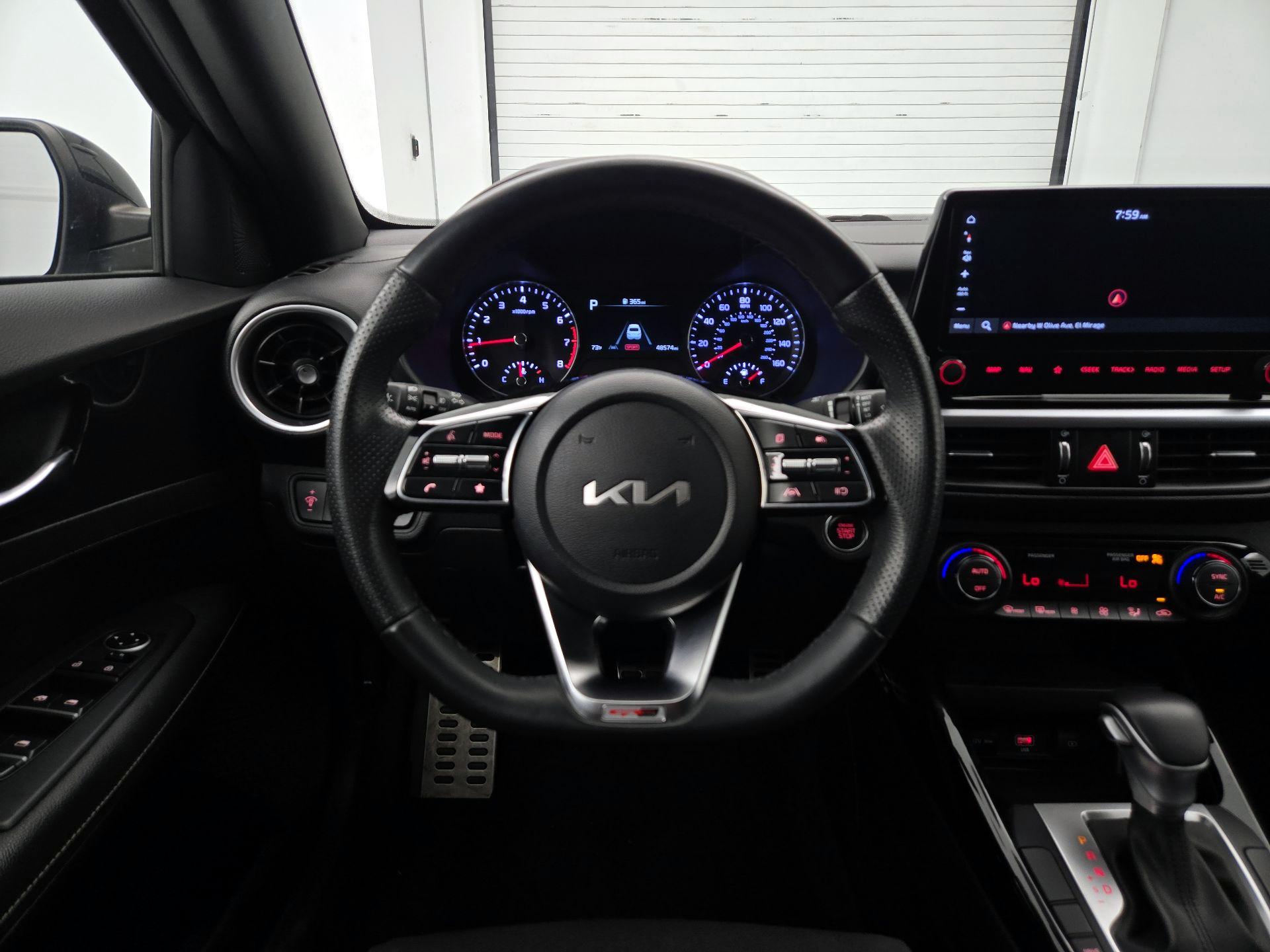 Thumbnail: 2023 Kia Forte - 10