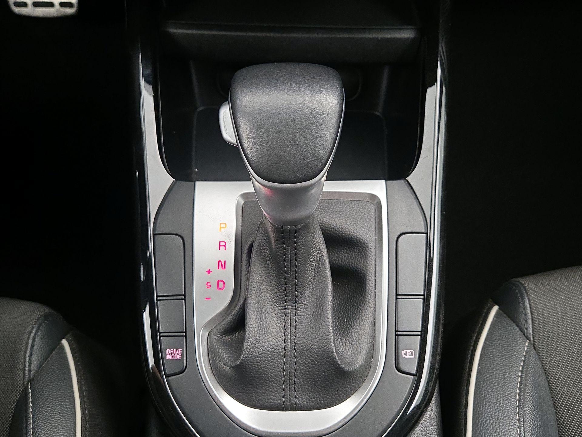 Thumbnail: 2023 Kia Forte - 18