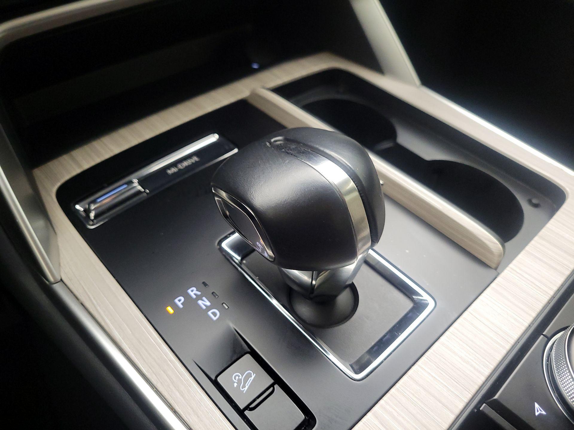 Thumbnail: 2024 Mazda CX-90 - 18