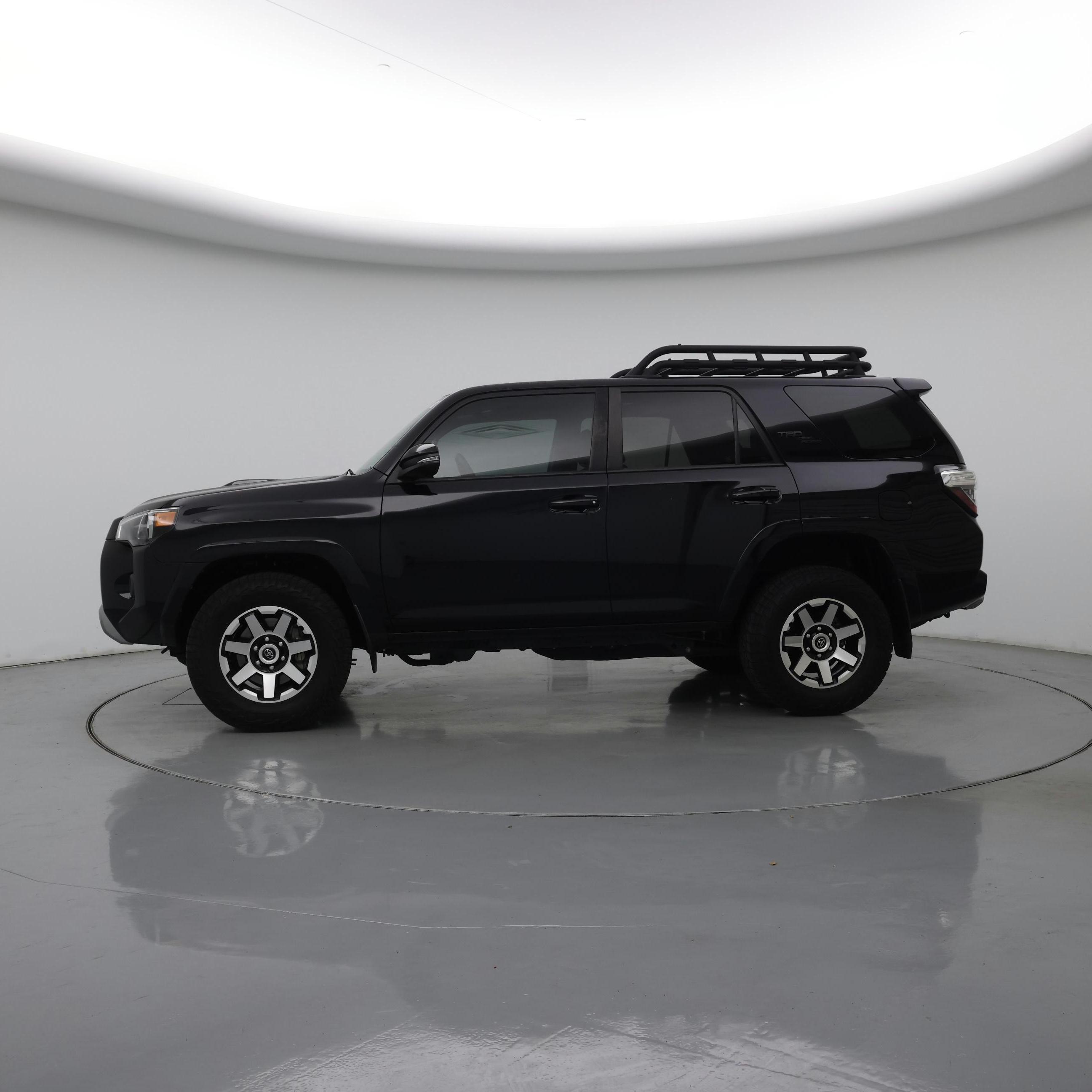Thumbnail: 2022 Toyota 4Runner - 3