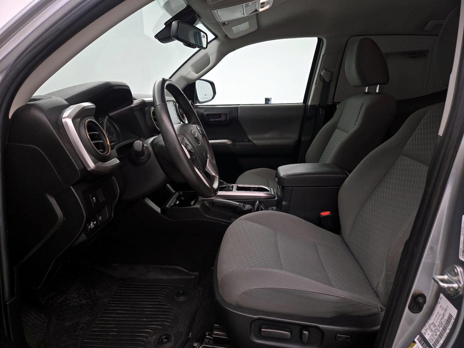 Power Seat(s) & Side Airbags