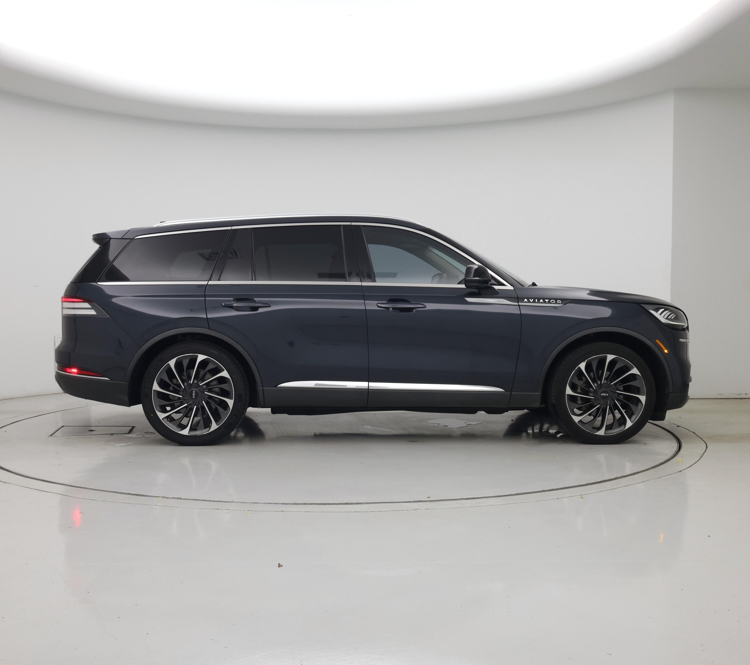 Thumbnail: 2021 Lincoln Aviator - 7