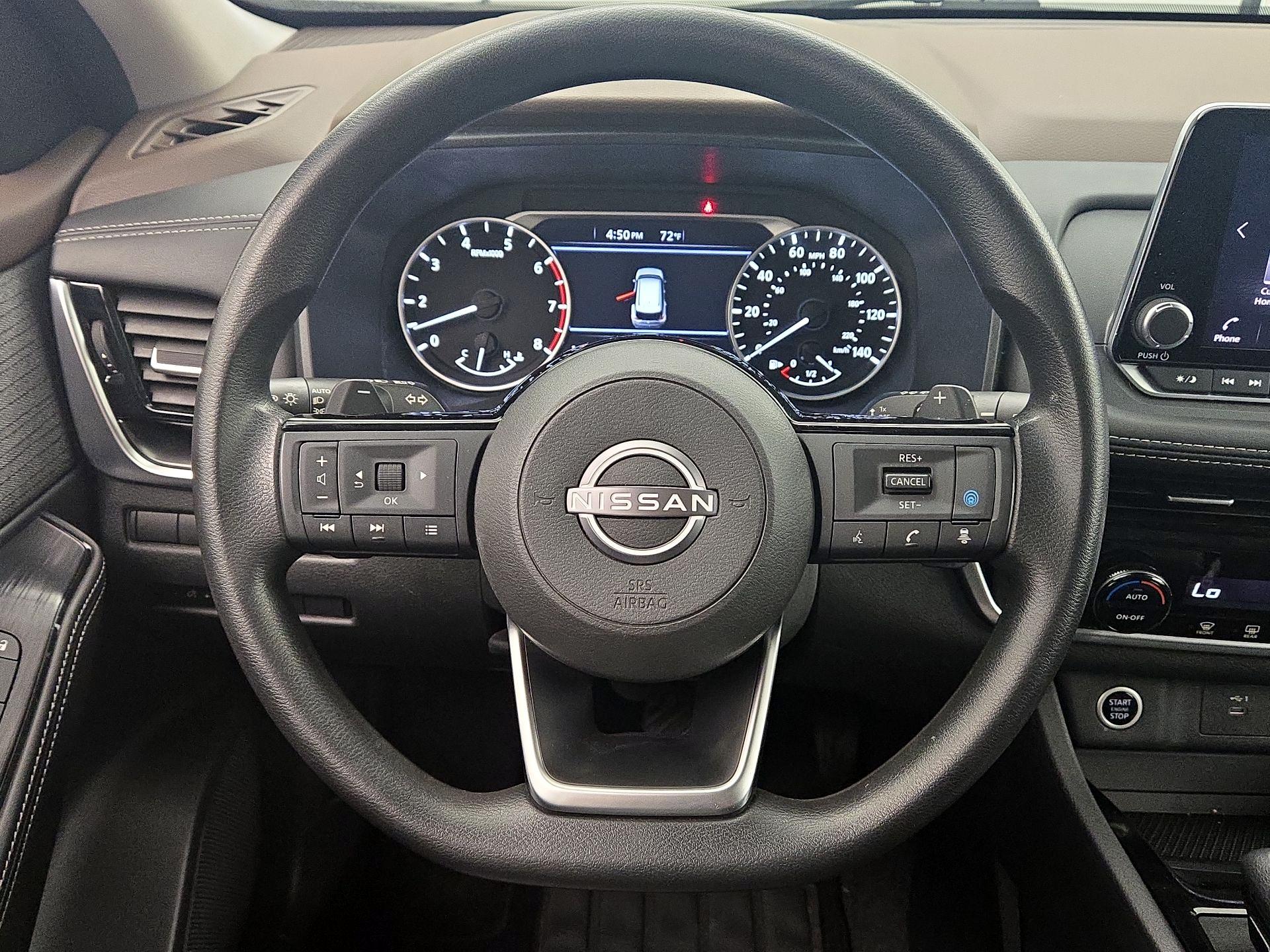Thumbnail: 2022 Nissan Rogue - 10