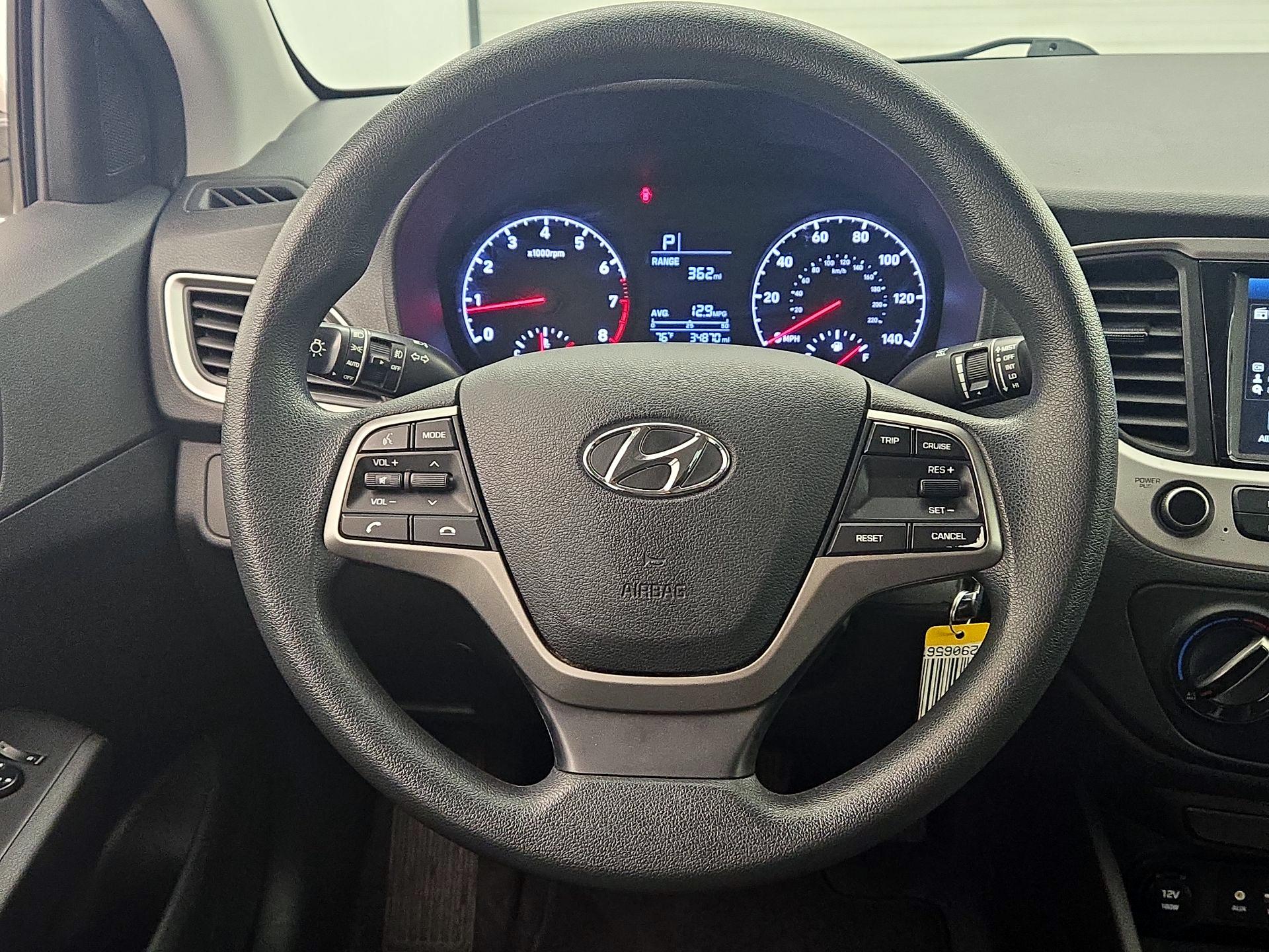 Thumbnail: 2021 Hyundai Accent - 10