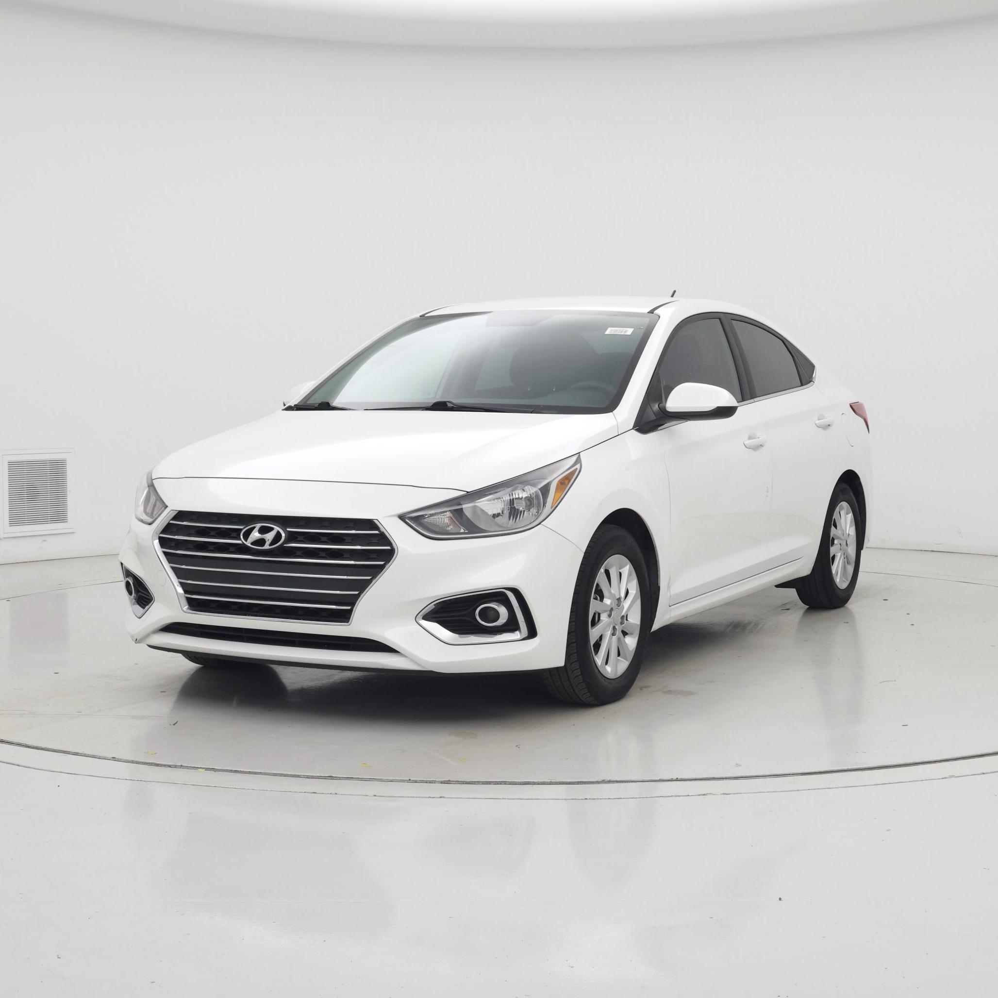 Thumbnail: 2021 Hyundai Accent - 4