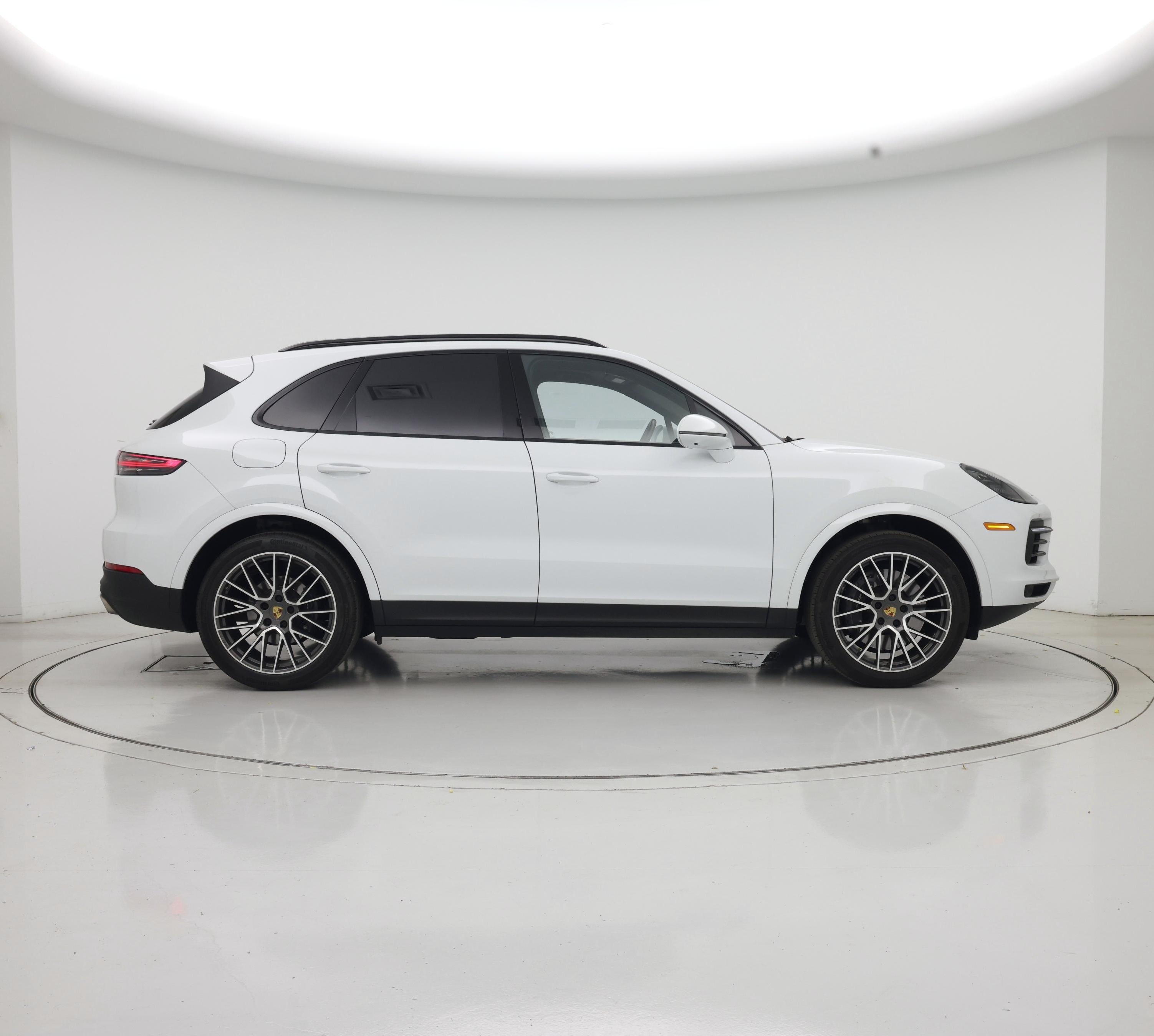 Thumbnail: 2021 Porsche Cayenne - 7