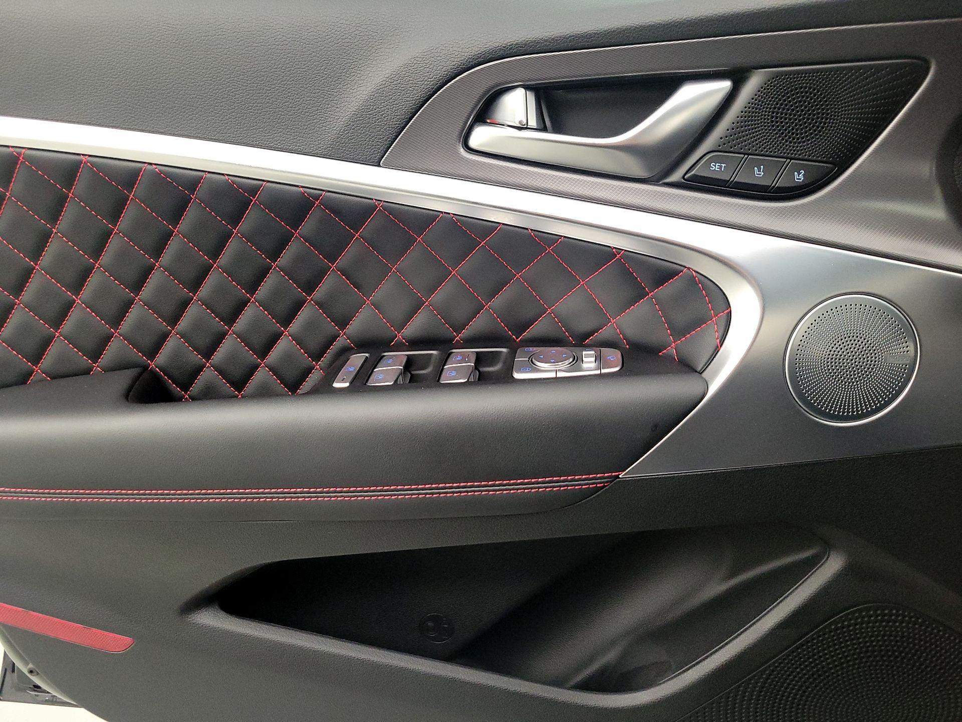 Thumbnail: 2025 Genesis G70 - 12