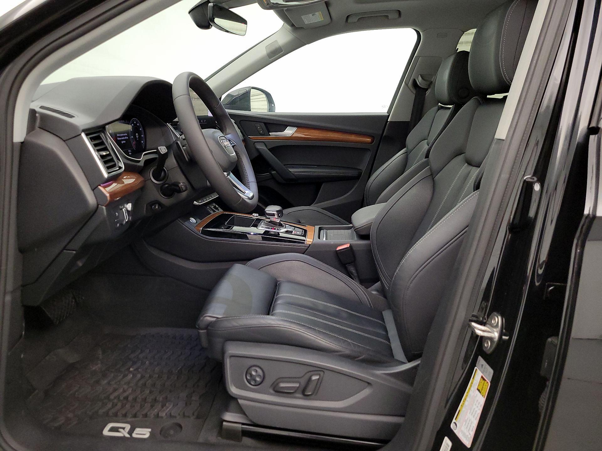 Thumbnail: 2021 Audi Q5 - 11