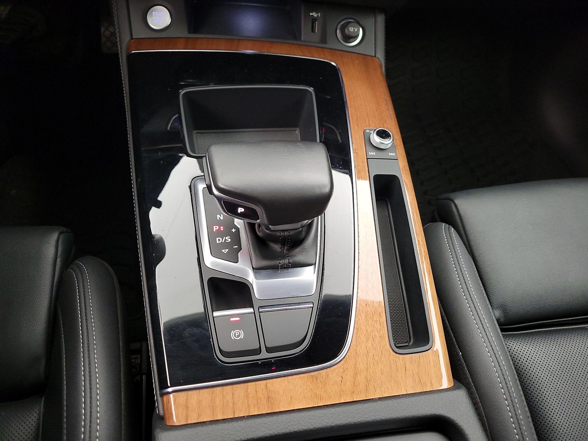 Thumbnail: 2021 Audi Q5 - 18