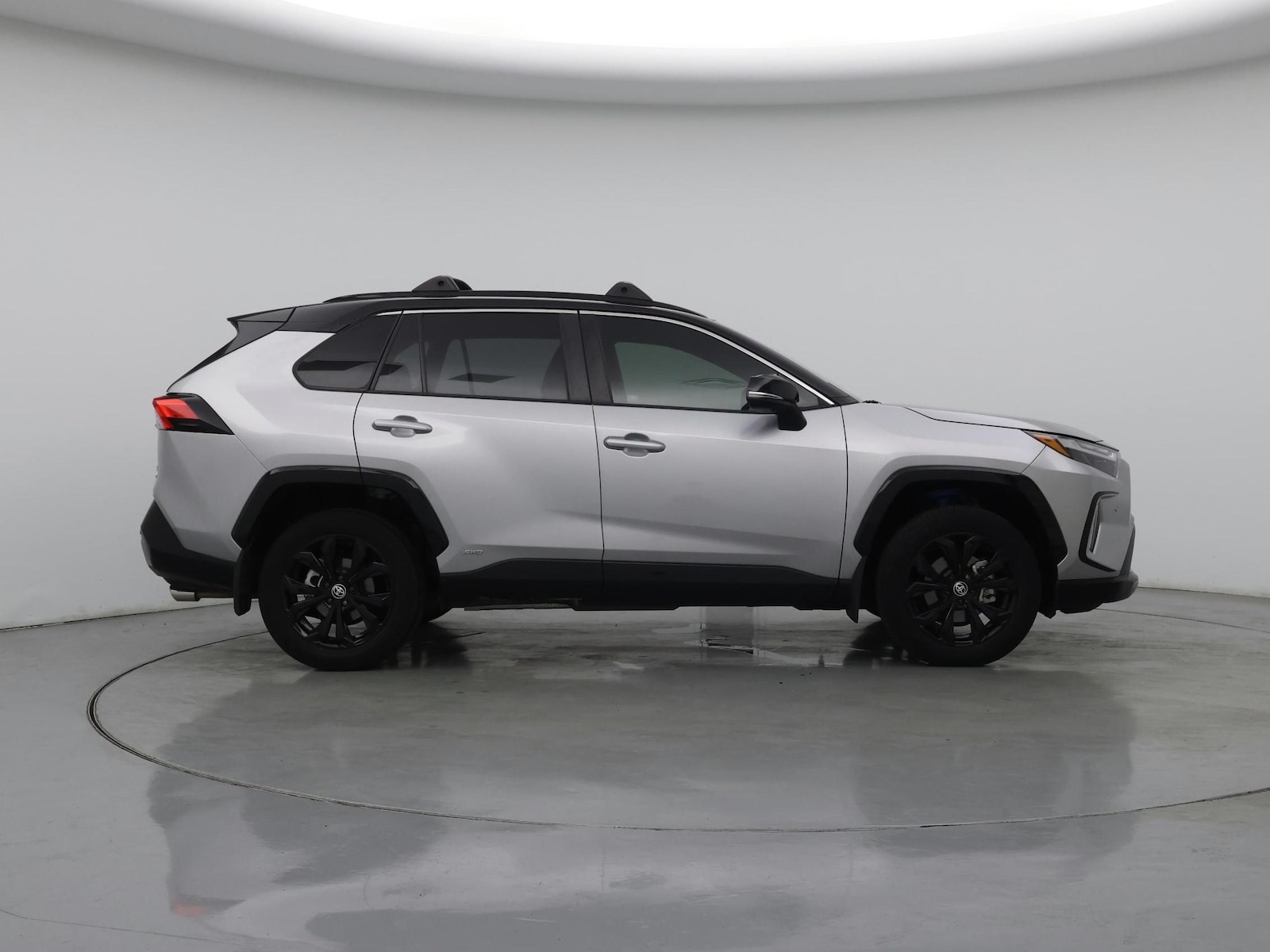 2024 Toyota RAV4 XSE - Photo 8