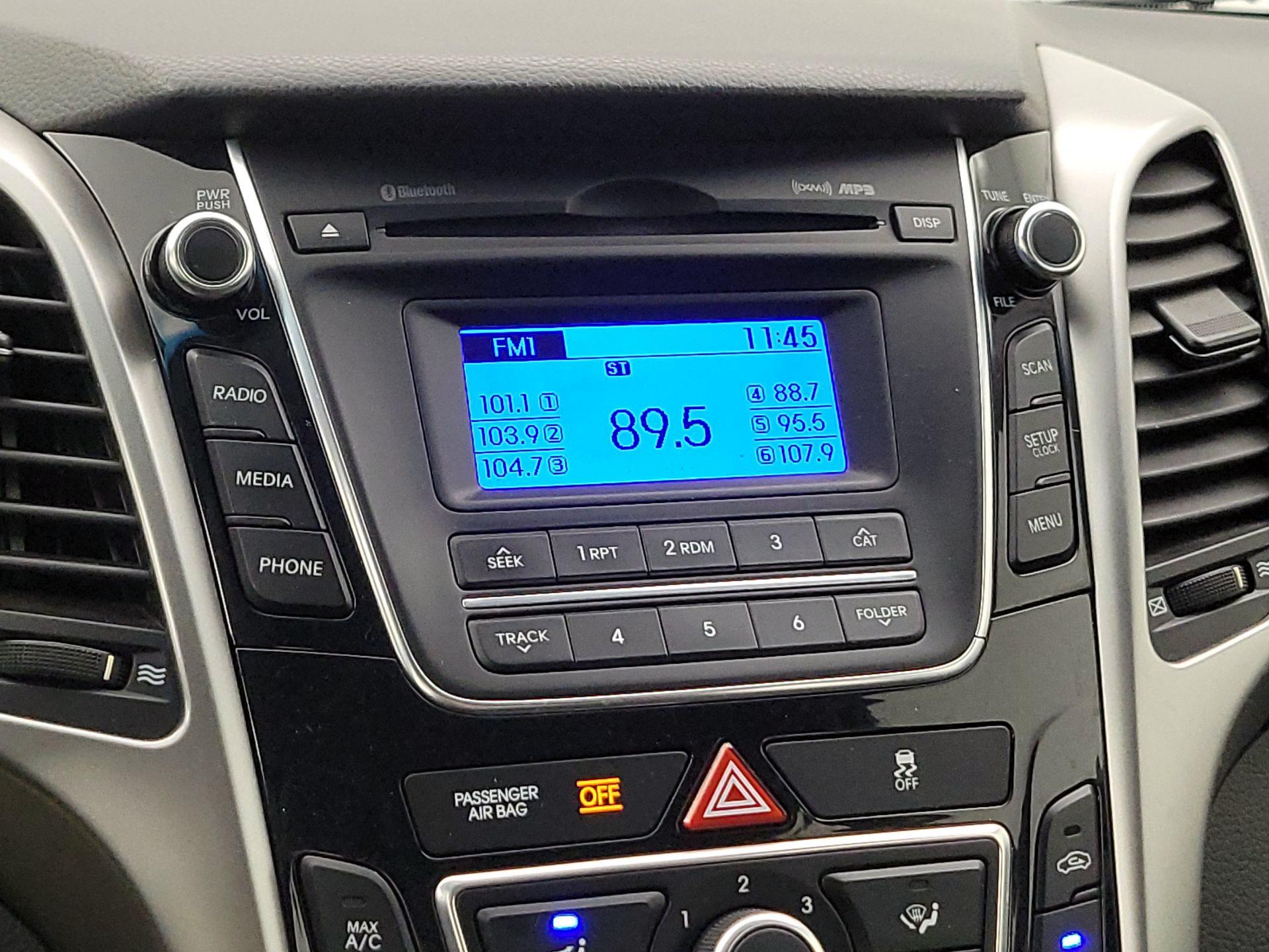 Thumbnail: 2016 Hyundai Elantra - 14