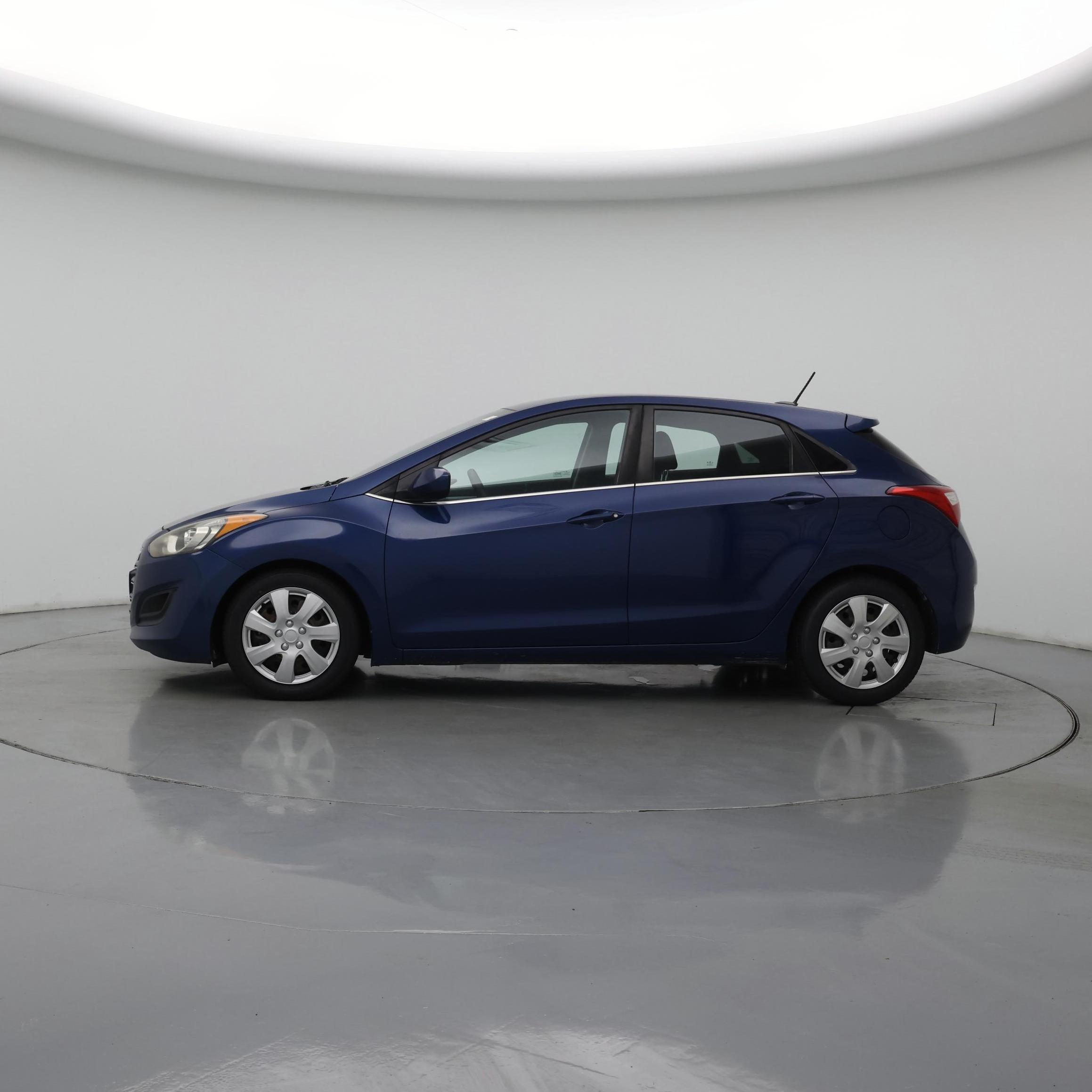 Thumbnail: 2016 Hyundai Elantra - 3