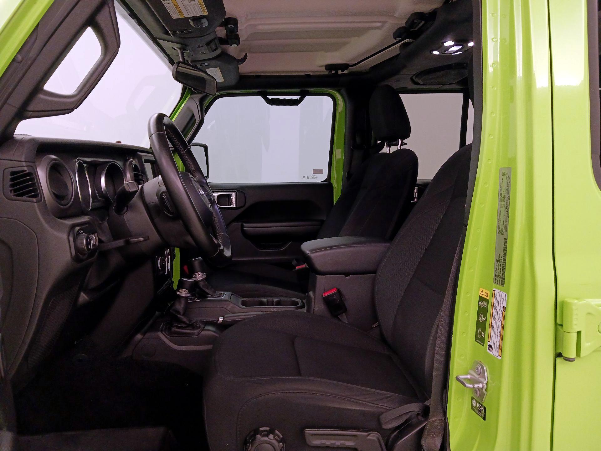 Thumbnail: 2021 Jeep Gladiator - 11