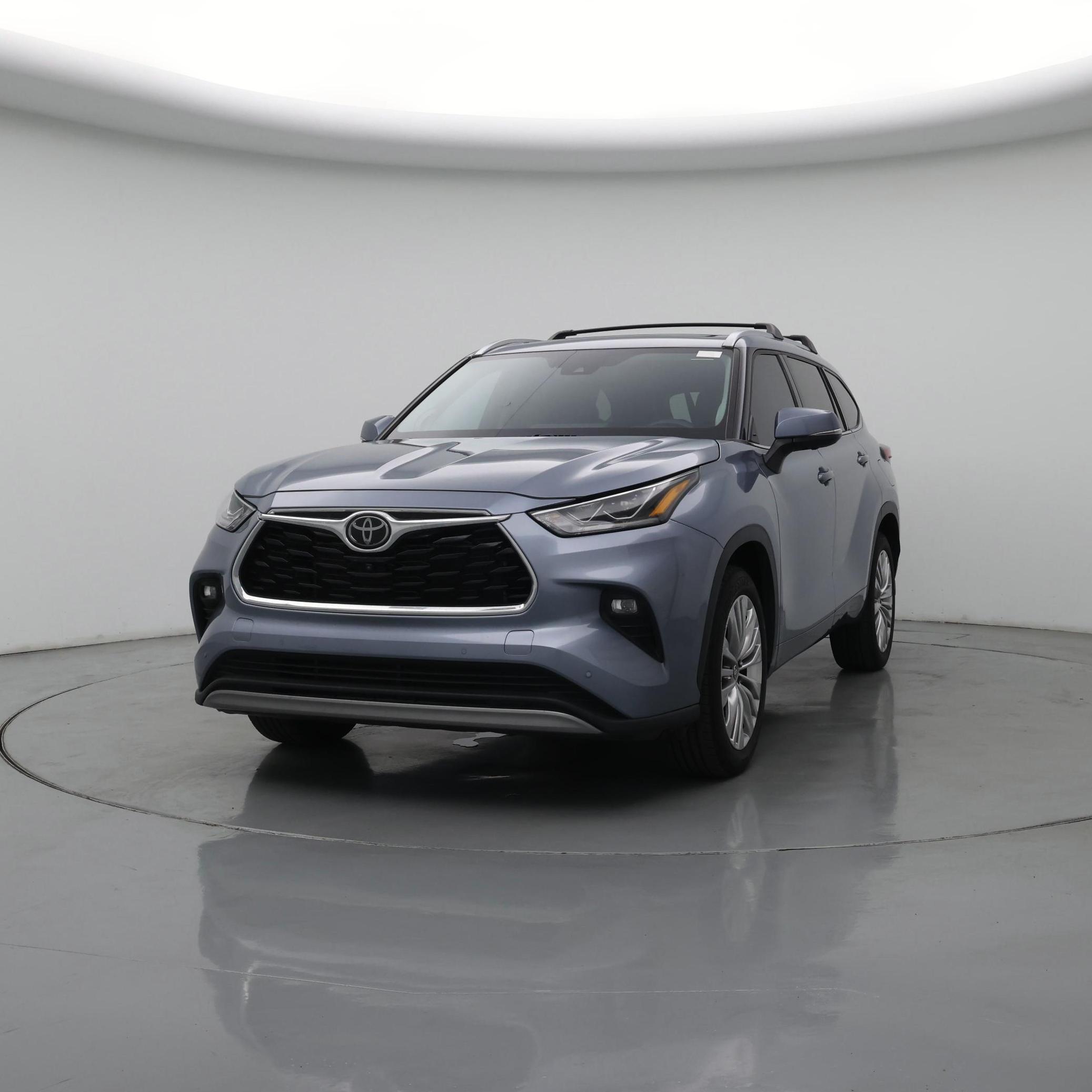 Thumbnail: 2023 Toyota Highlander - 4