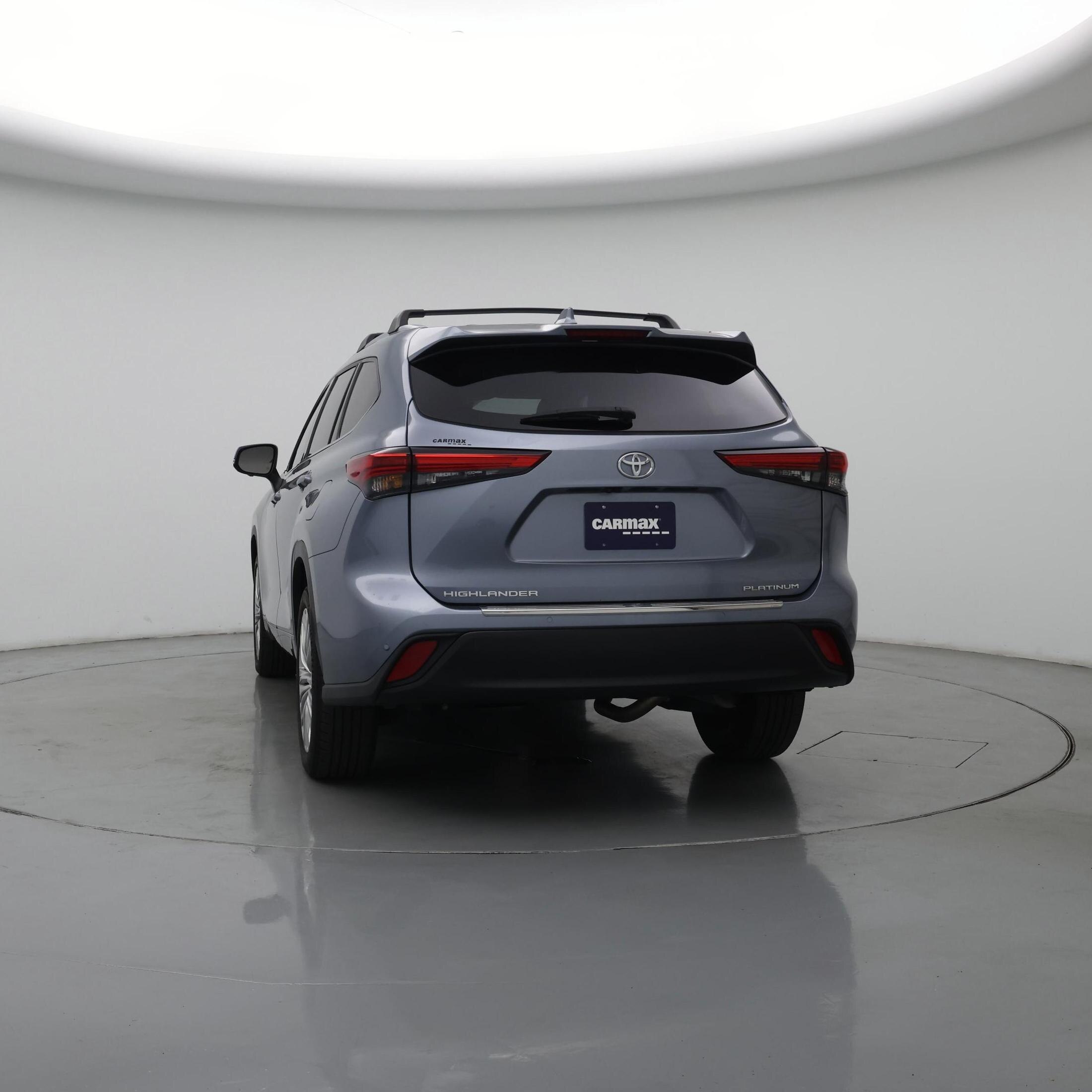 Thumbnail: 2023 Toyota Highlander - 6