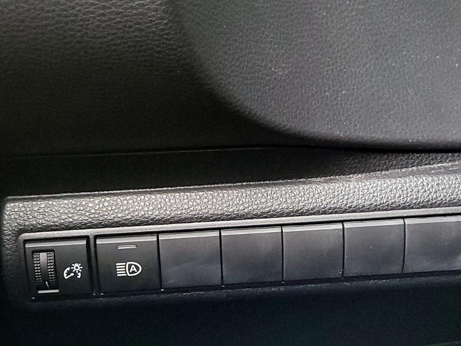 Thumbnail: 2024 Toyota Corolla - 13