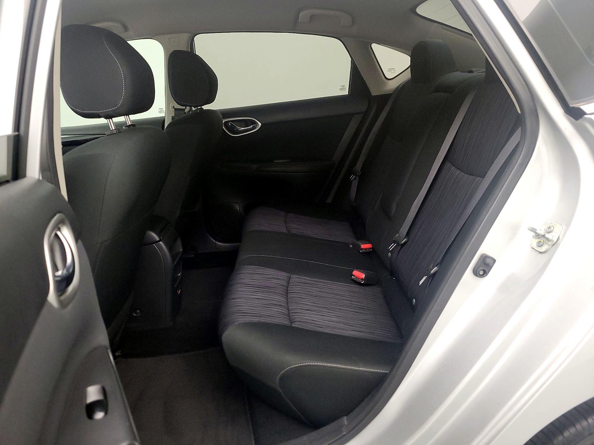 Thumbnail: 2019 Nissan Sentra - 19