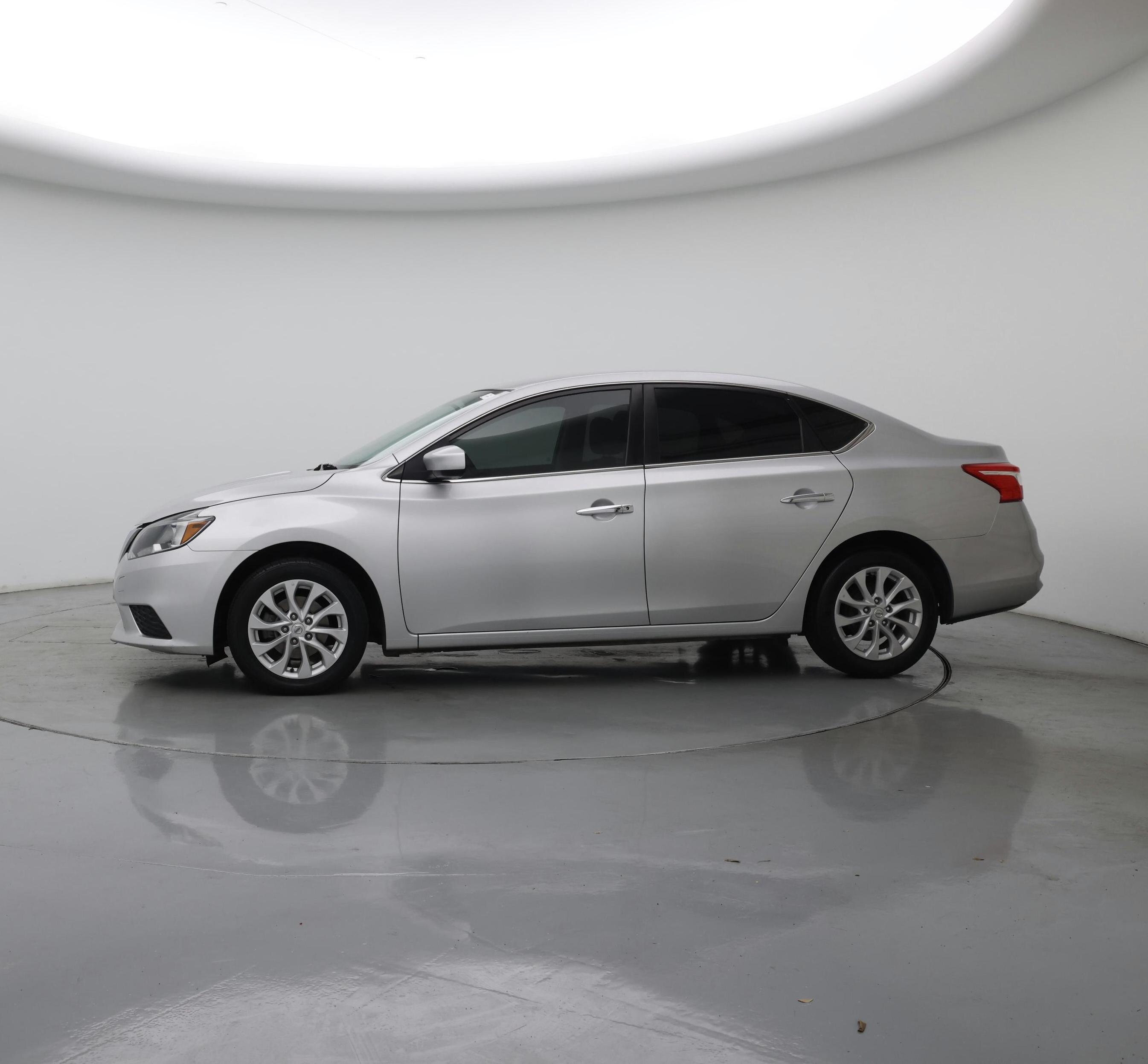 Thumbnail: 2019 Nissan Sentra - 3