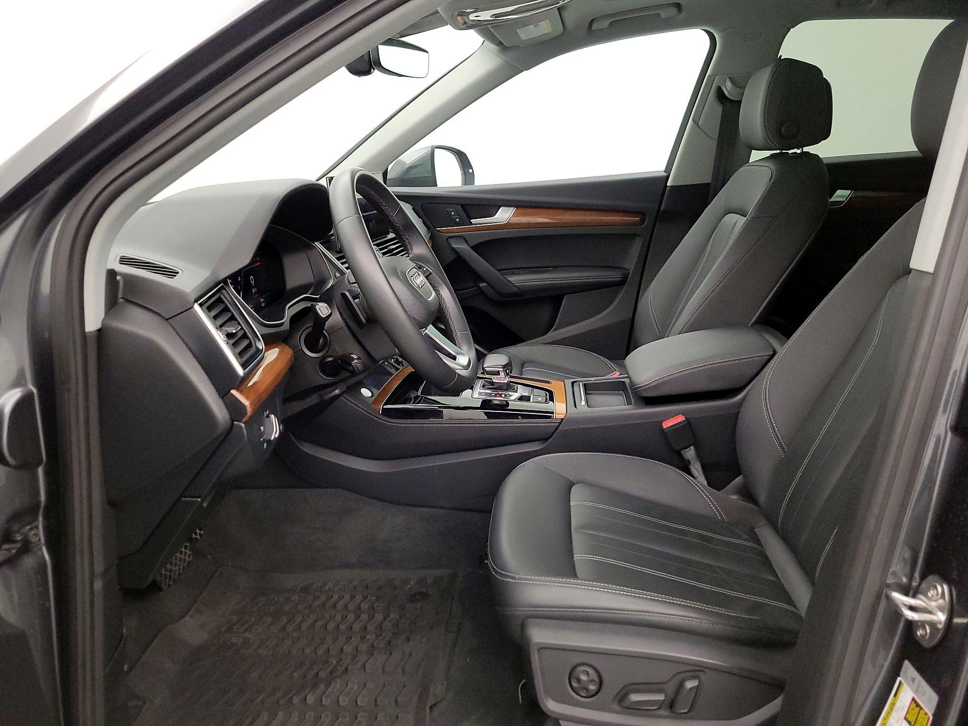 Thumbnail: 2022 Audi Q5 - 11