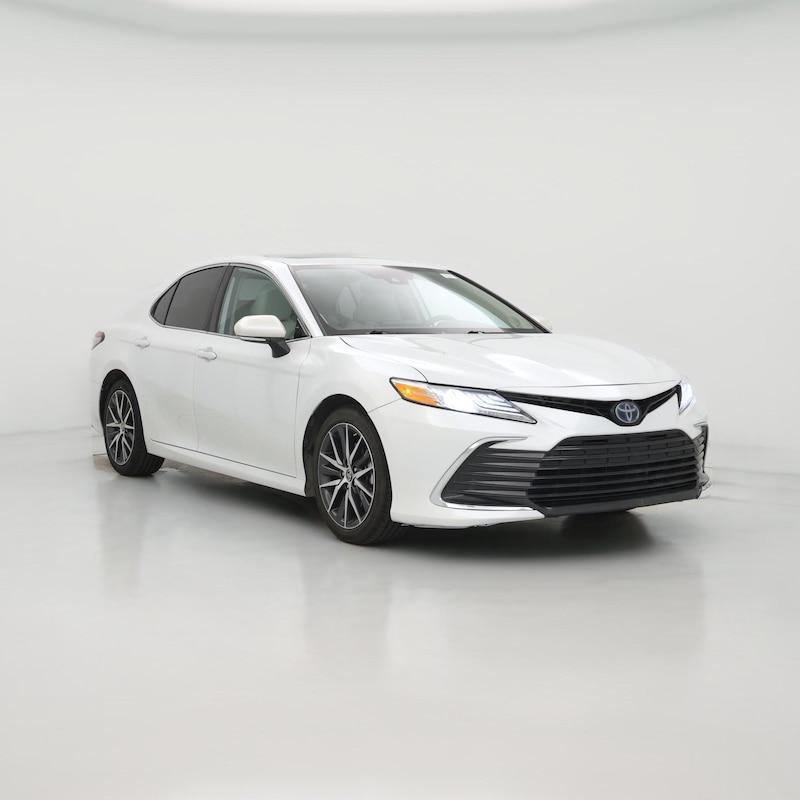 2022 Toyota Camry Hybrid XLE