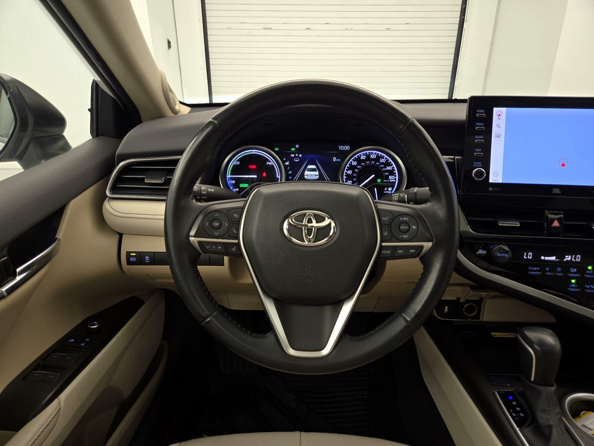 Thumbnail: 2022 Toyota Camry - 10