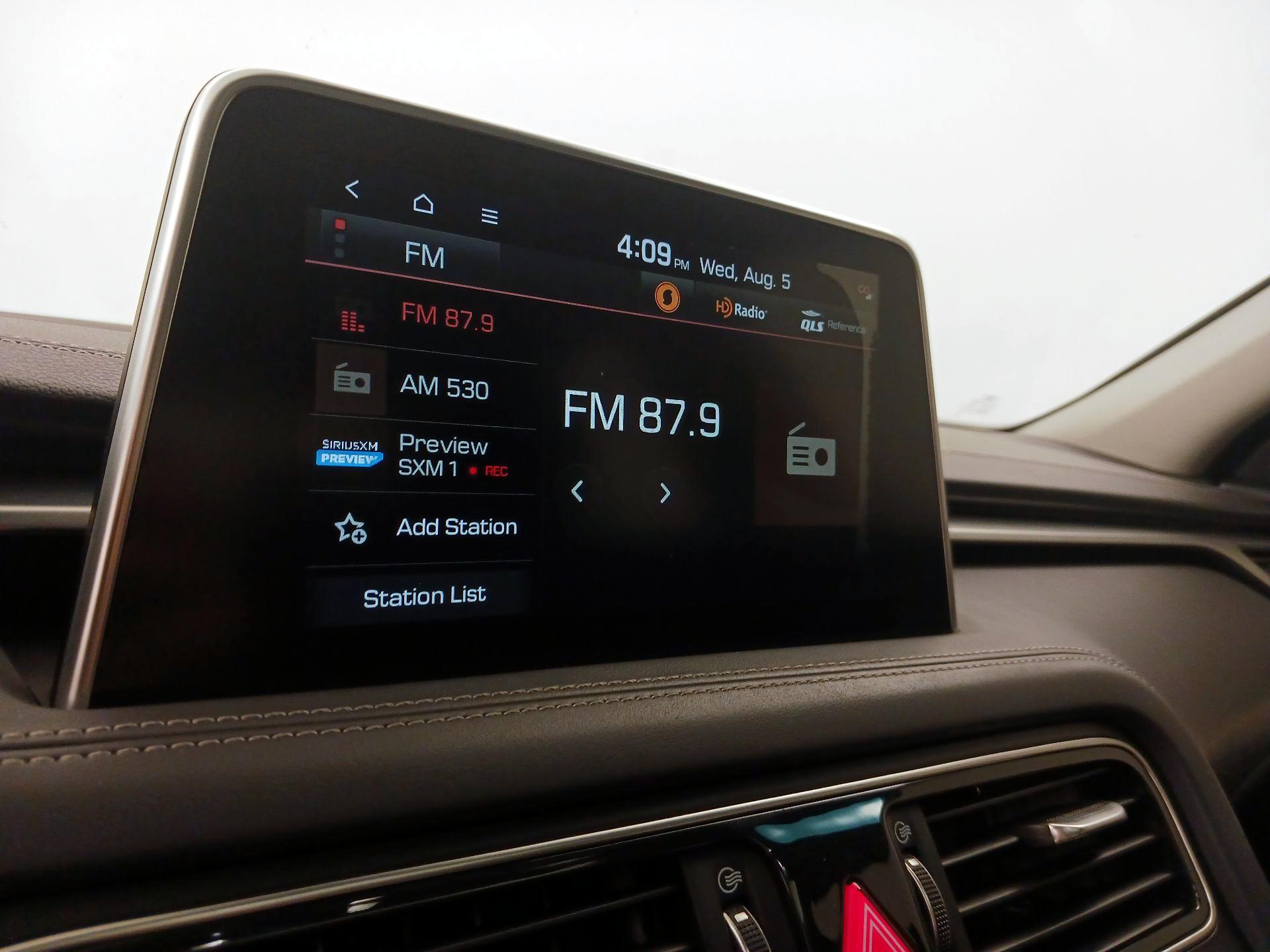 Thumbnail: 2021 Genesis G70 - 16