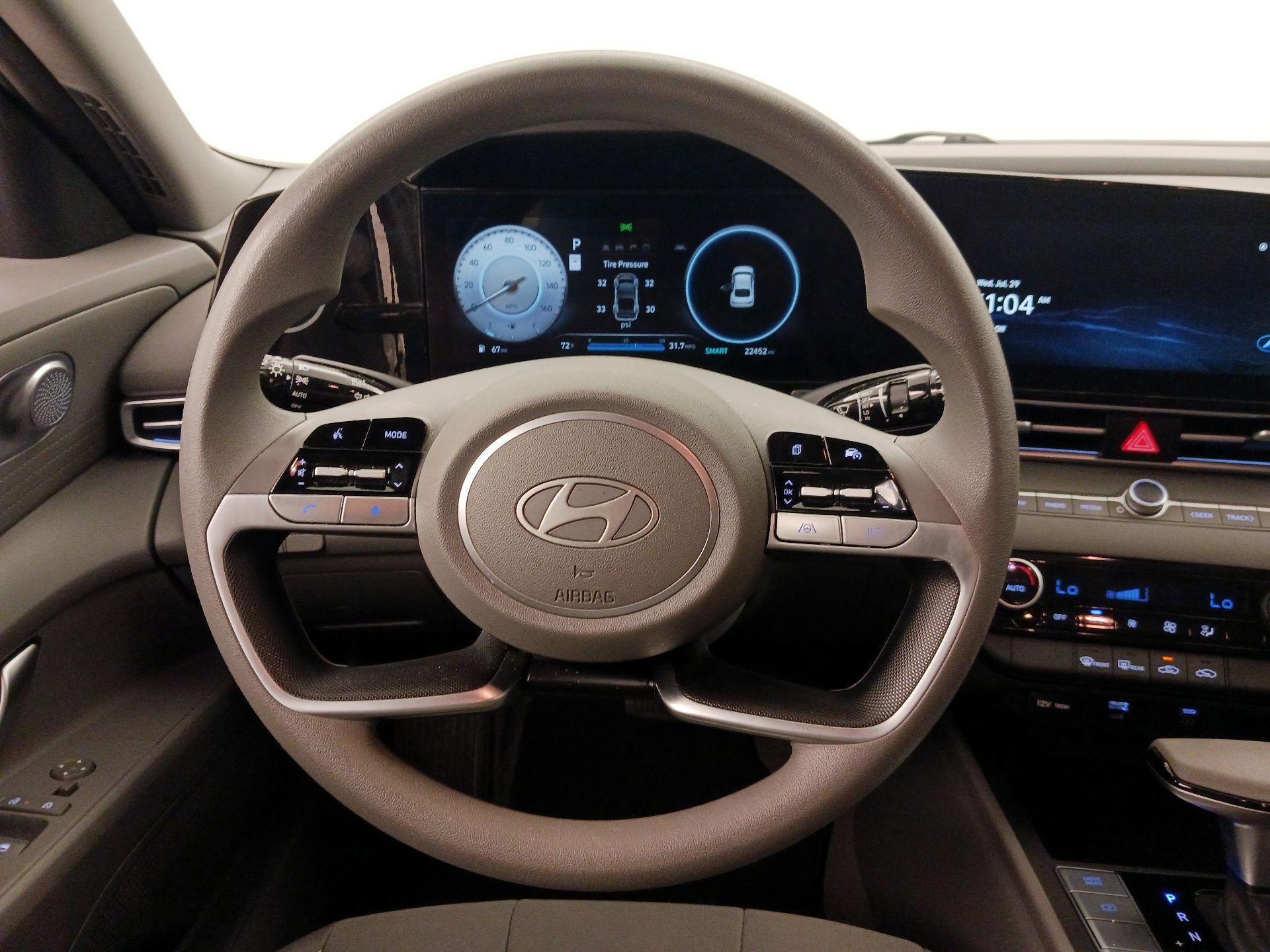 Thumbnail: 2024 Hyundai Elantra - 10