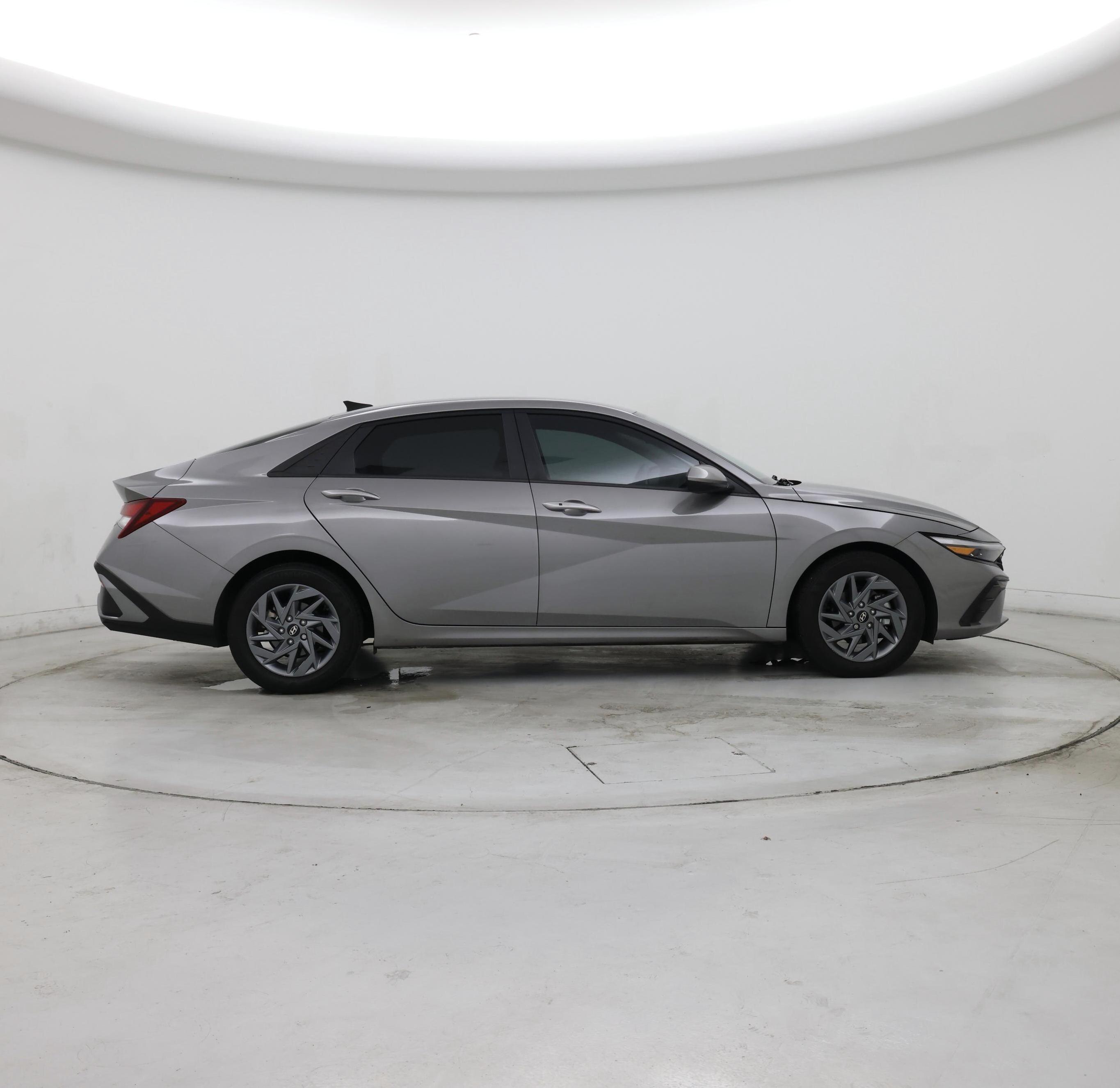 Thumbnail: 2024 Hyundai Elantra - 7