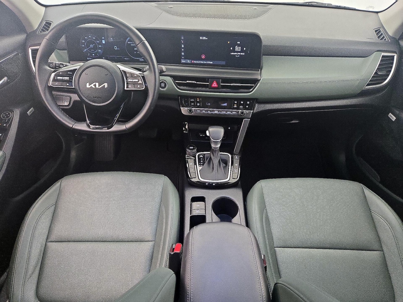 Apple CarPlay® & Android Auto™
