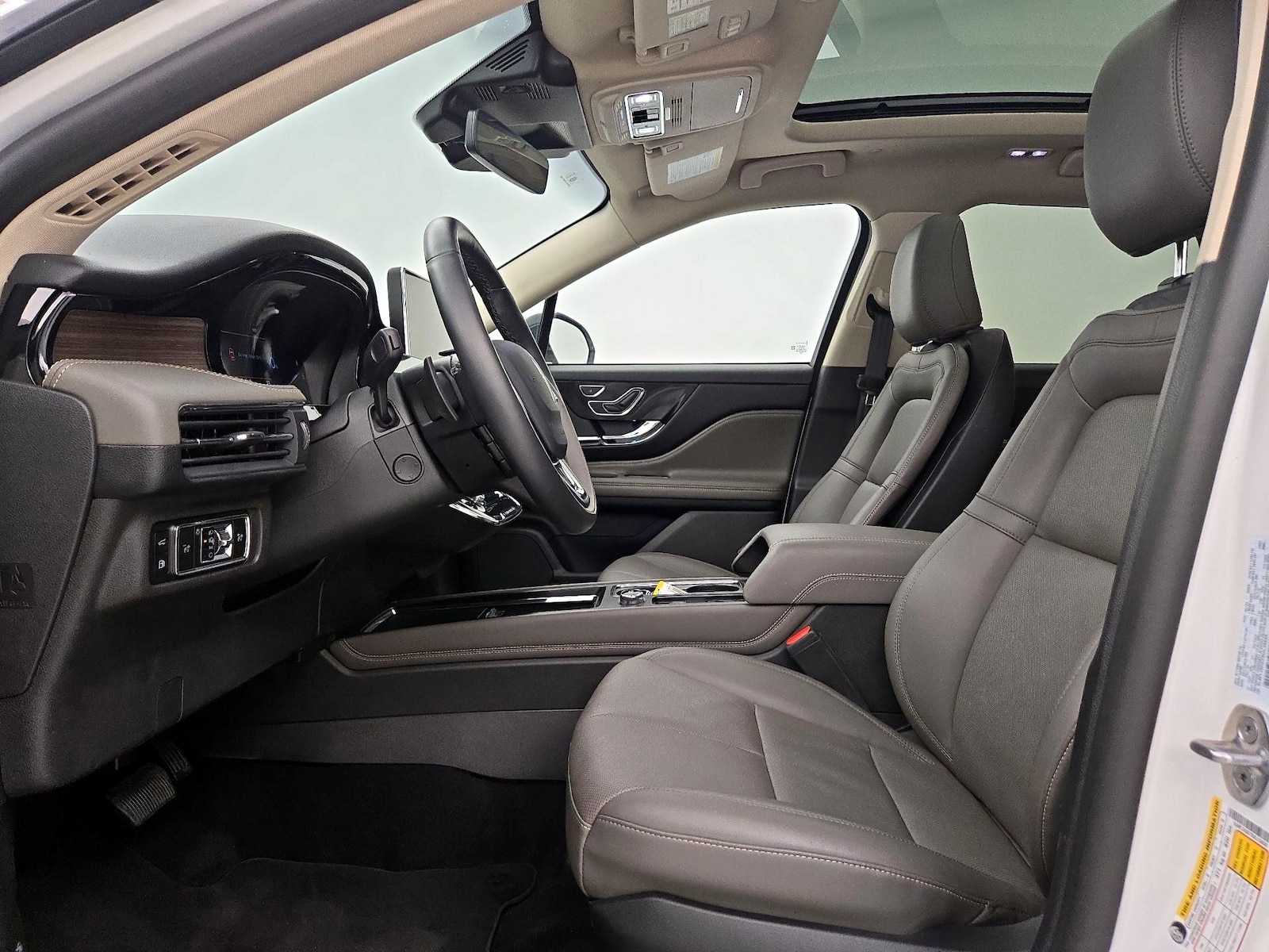 2024 Lincoln Corsair Grand Touring - Photo 12