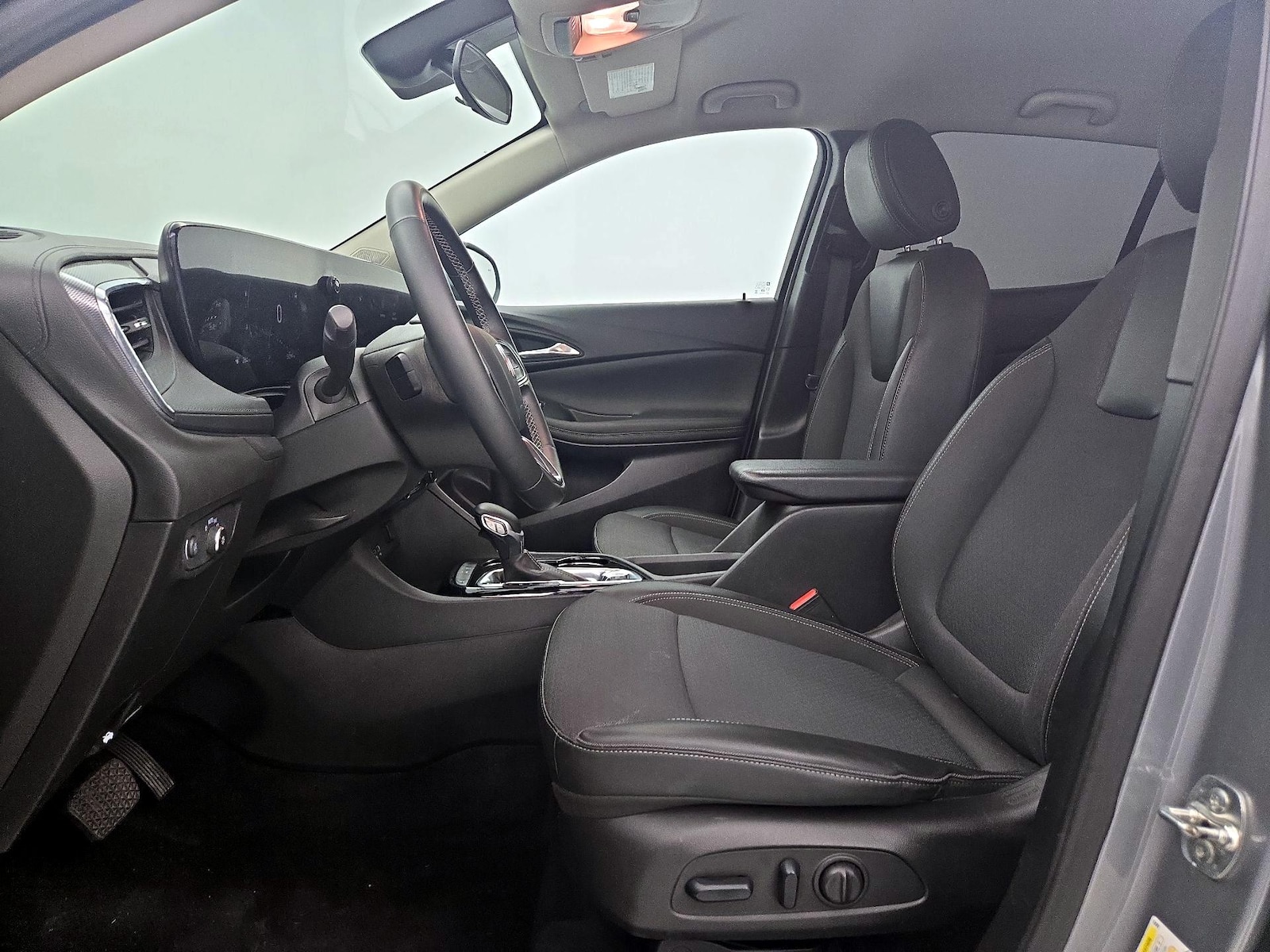 2025 Buick Encore GX Preferred - Photo 12