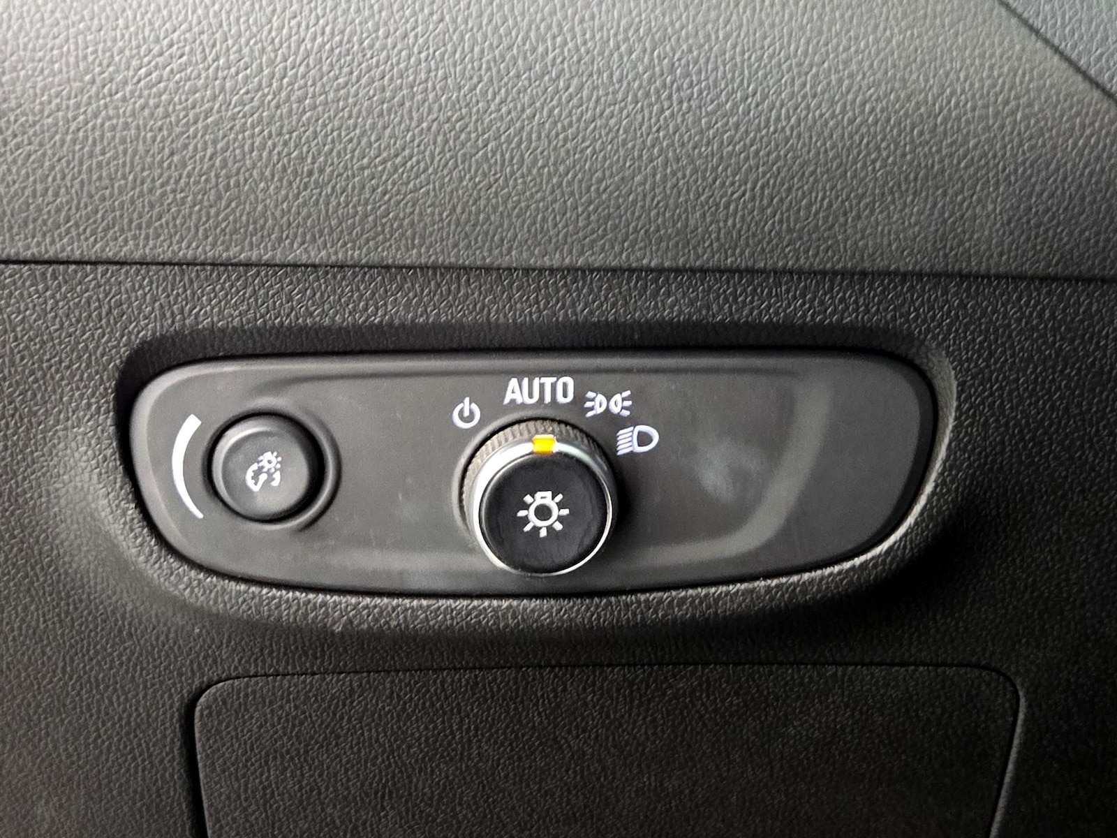 2025 Buick Encore GX Preferred - Photo 14