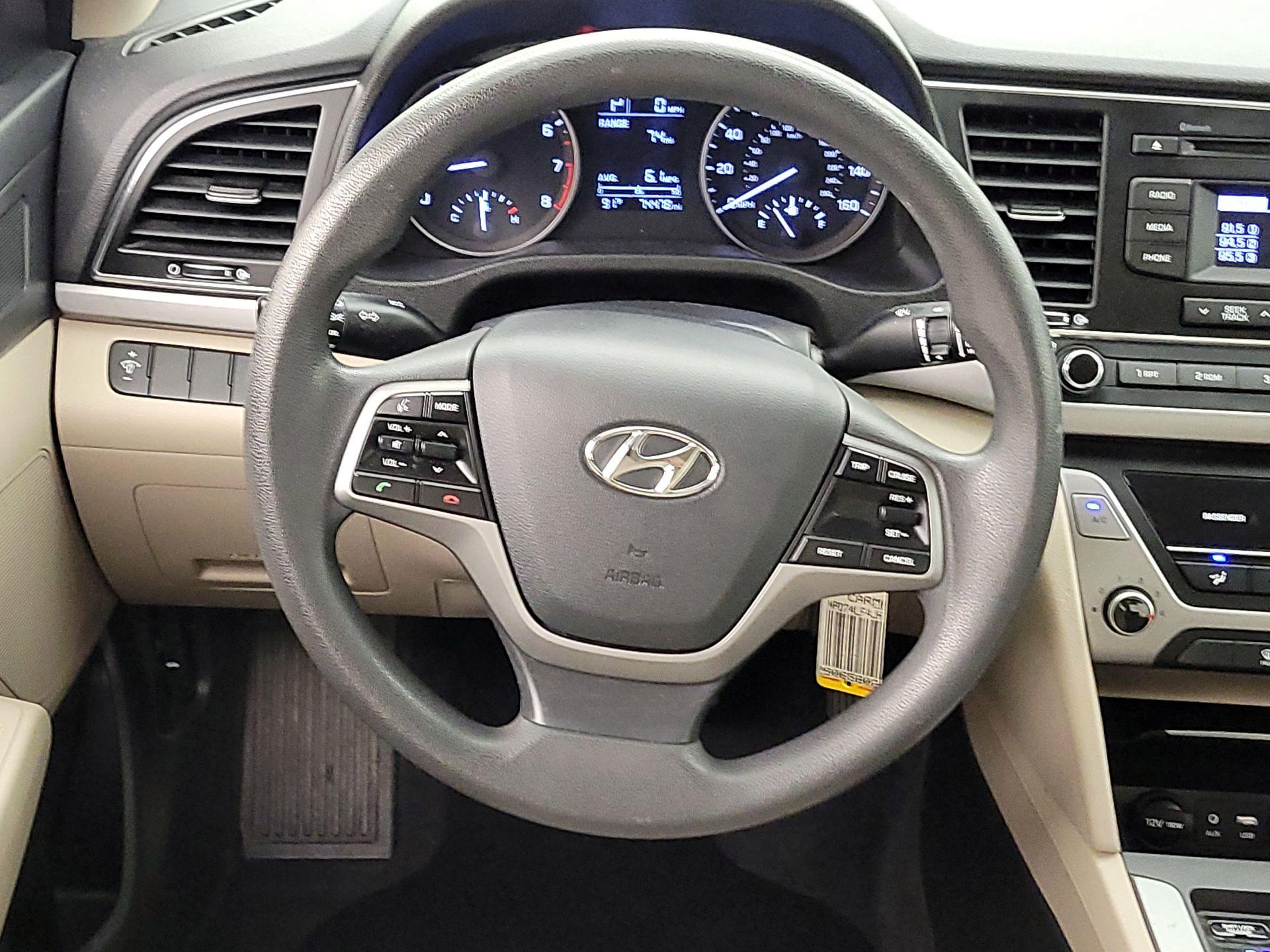 Thumbnail: 2018 Hyundai Elantra - 10