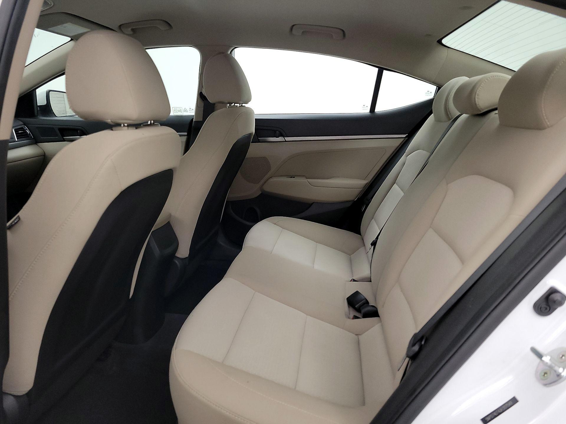 Thumbnail: 2018 Hyundai Elantra - 16