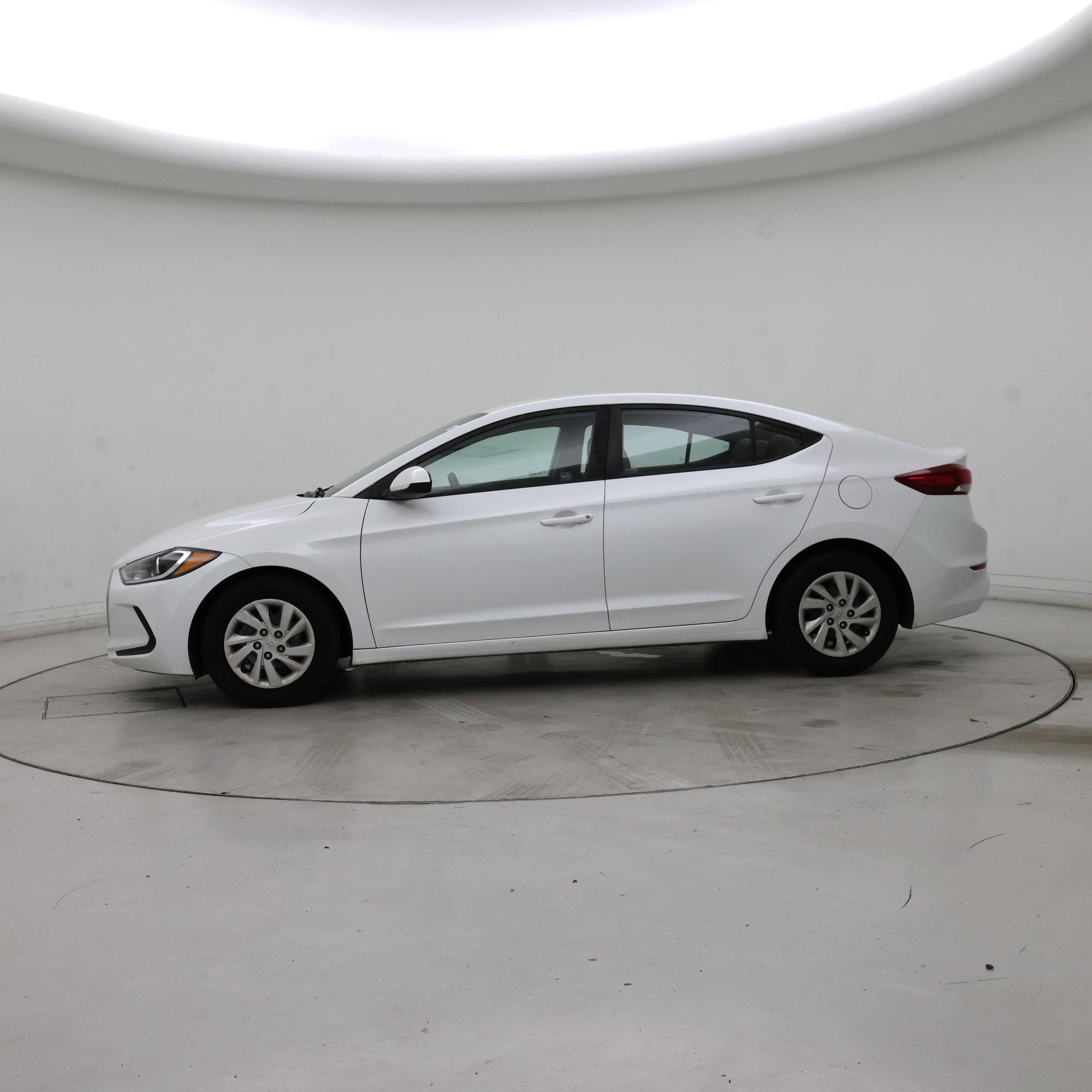 Thumbnail: 2018 Hyundai Elantra - 3