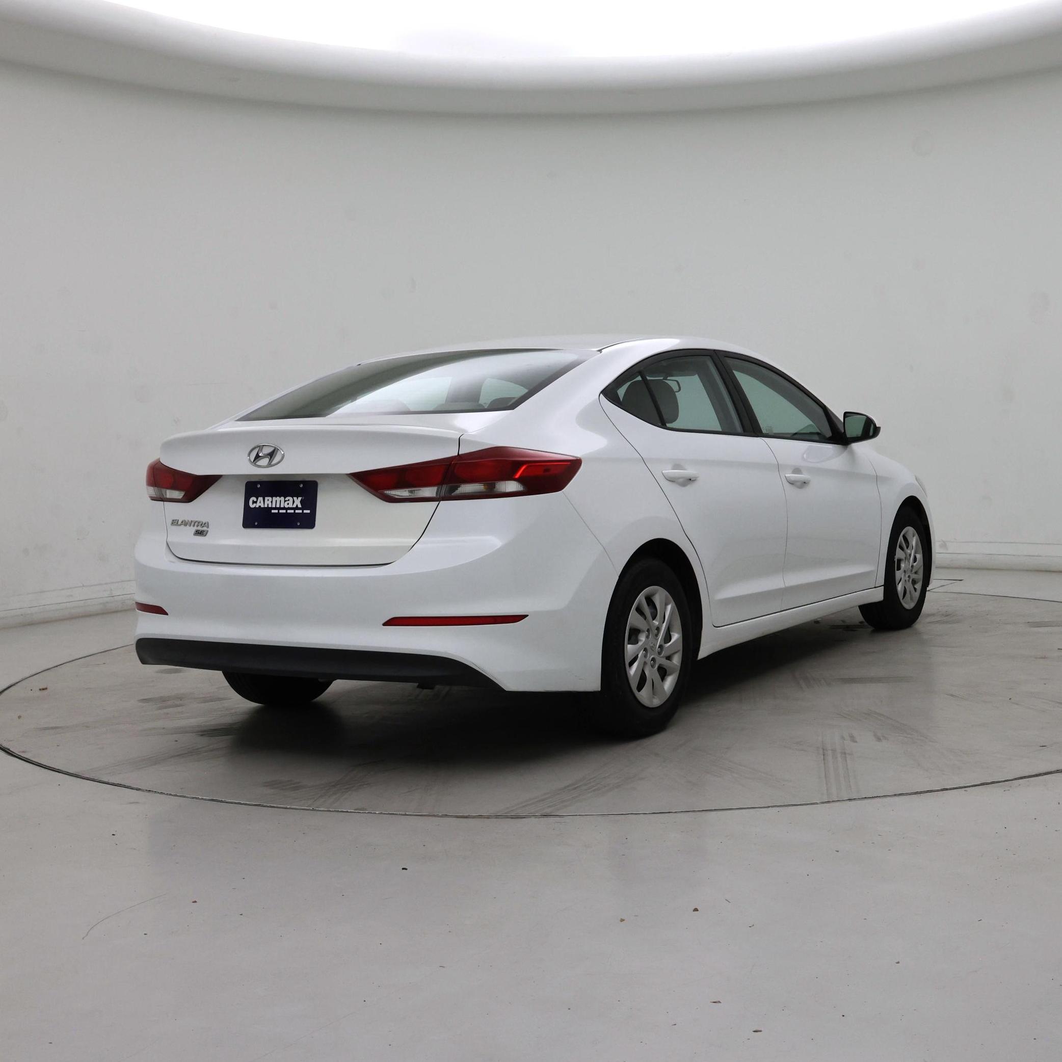Thumbnail: 2018 Hyundai Elantra - 8