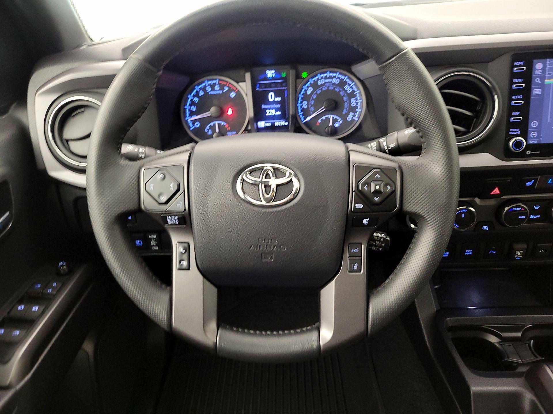 Thumbnail: 2023 Toyota Tacoma - 10