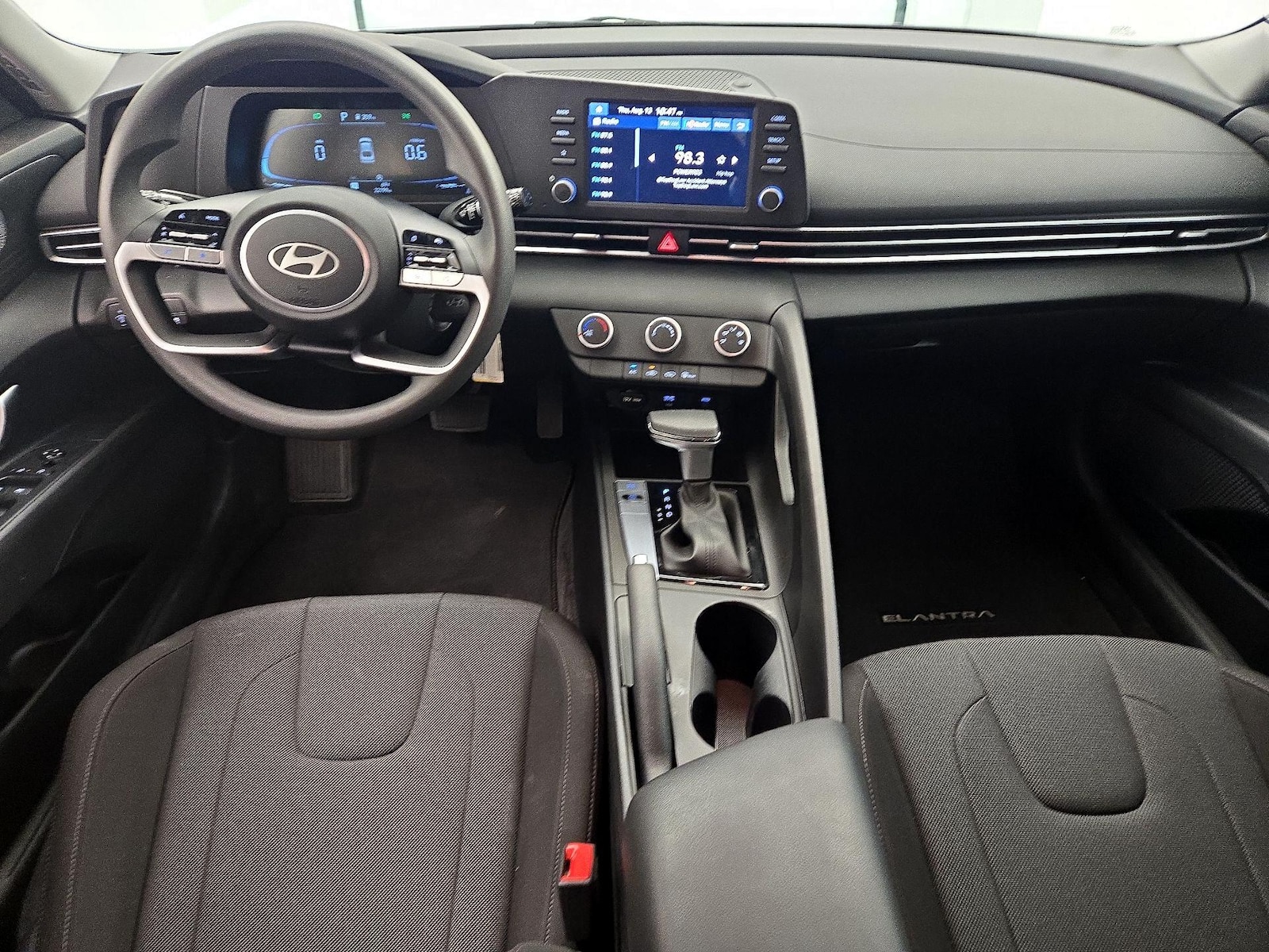 Photo 10