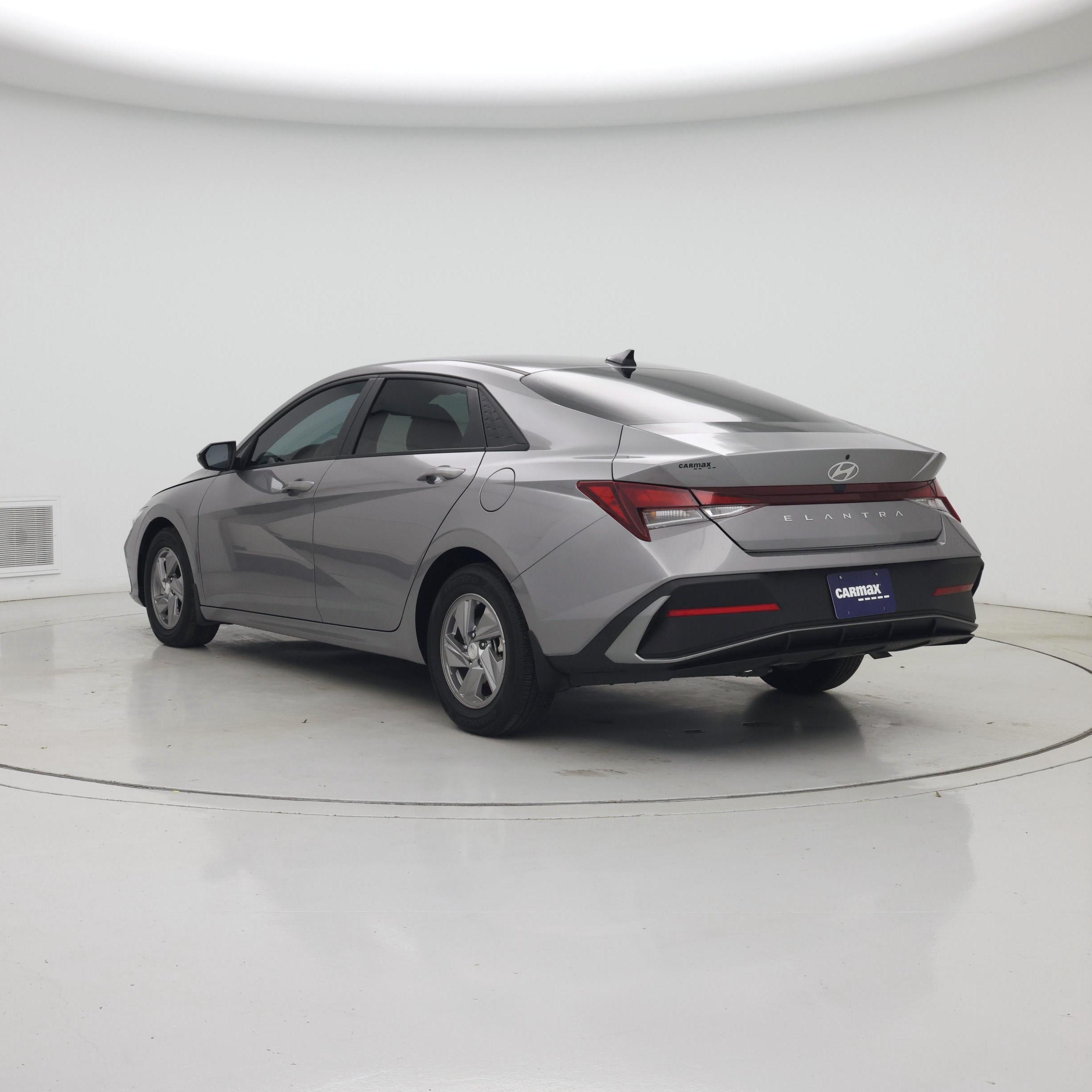 Thumbnail: 2025 Hyundai Elantra - 2