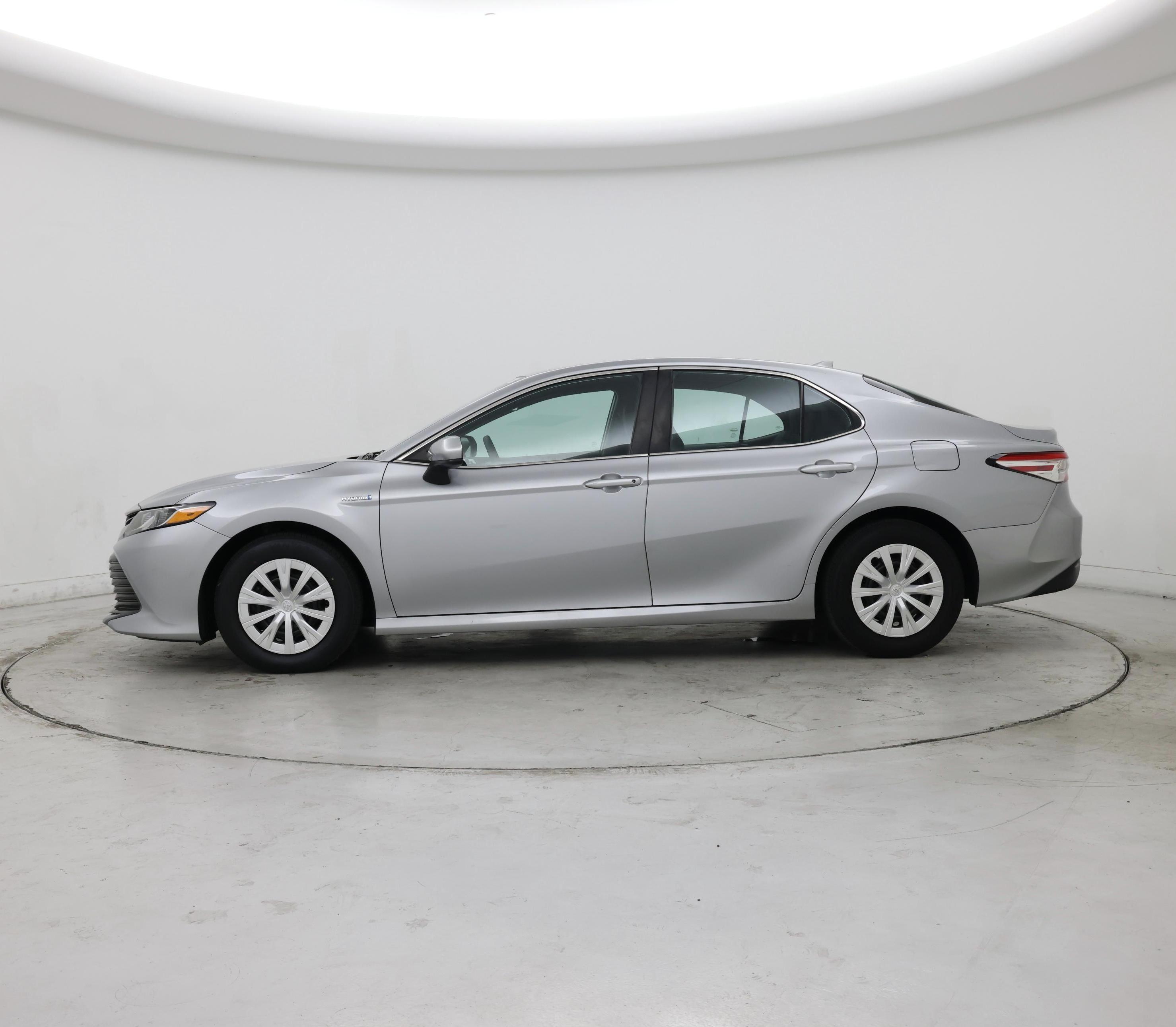 Thumbnail: 2020 Toyota Camry - 3