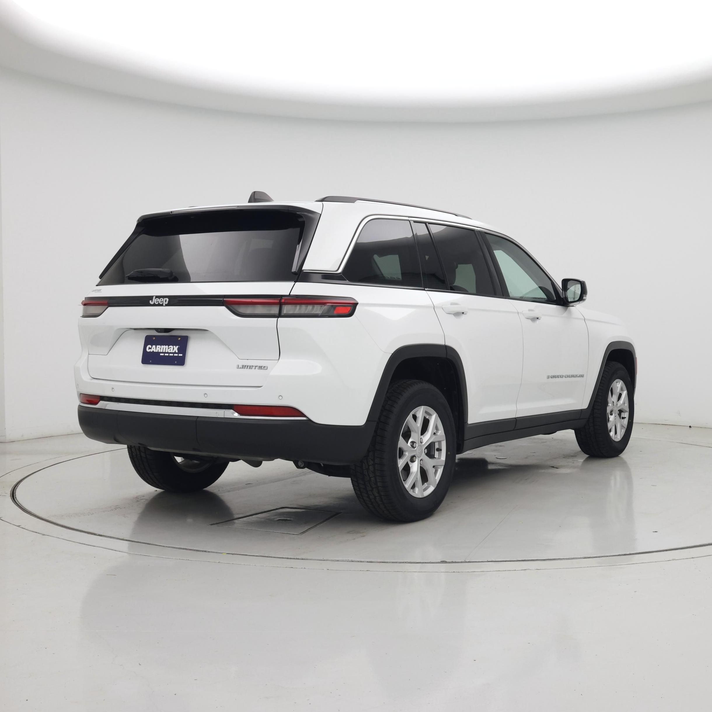 Thumbnail: 2023 Jeep Grand Cherokee - 8