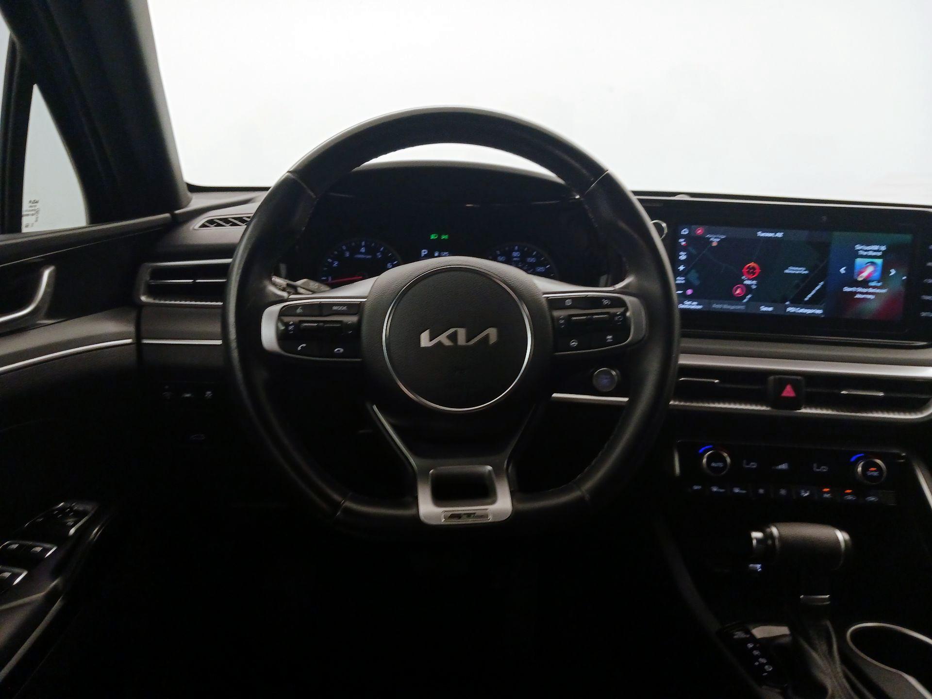 Thumbnail: 2023 Kia K5 - 10