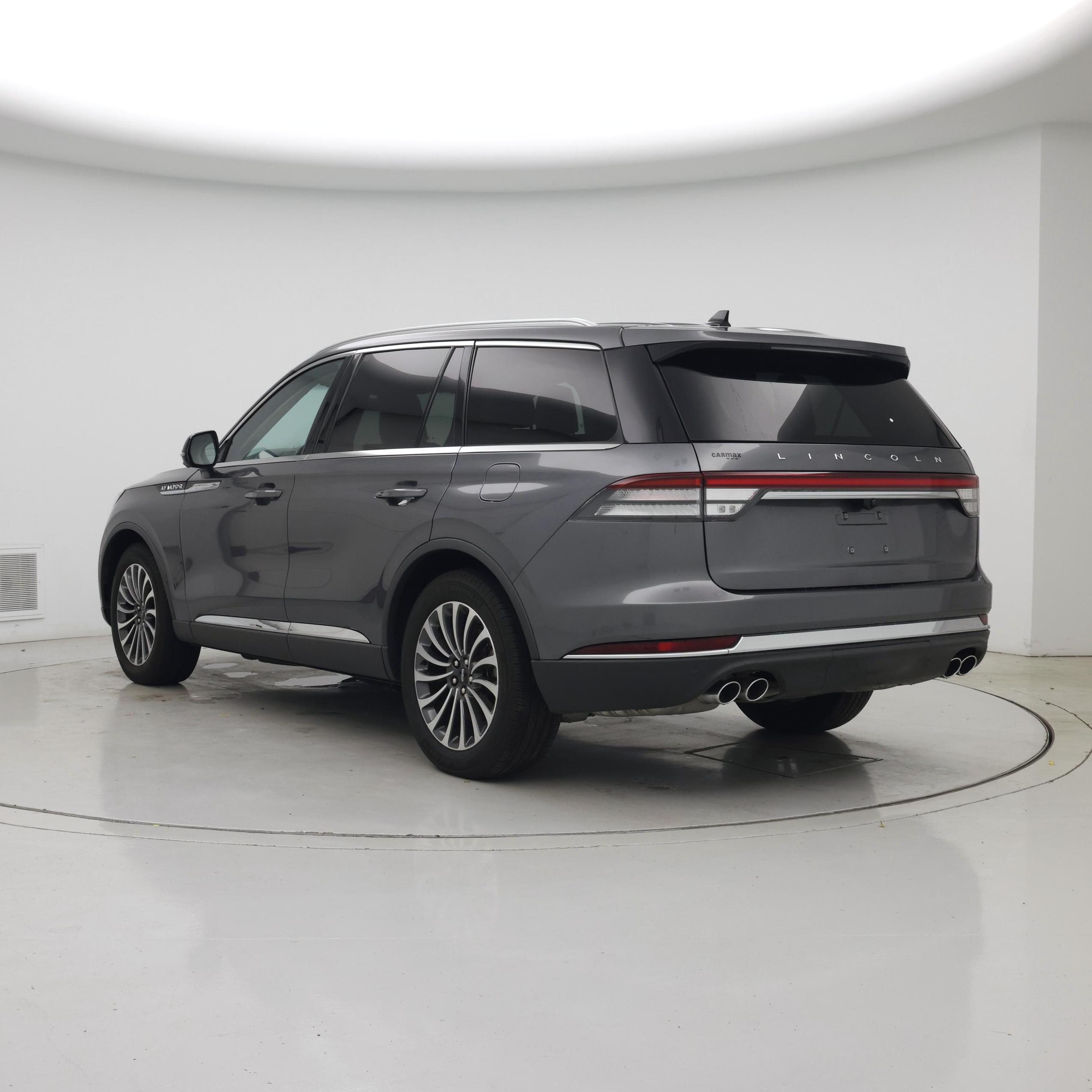 Thumbnail: 2023 Lincoln Aviator - 2