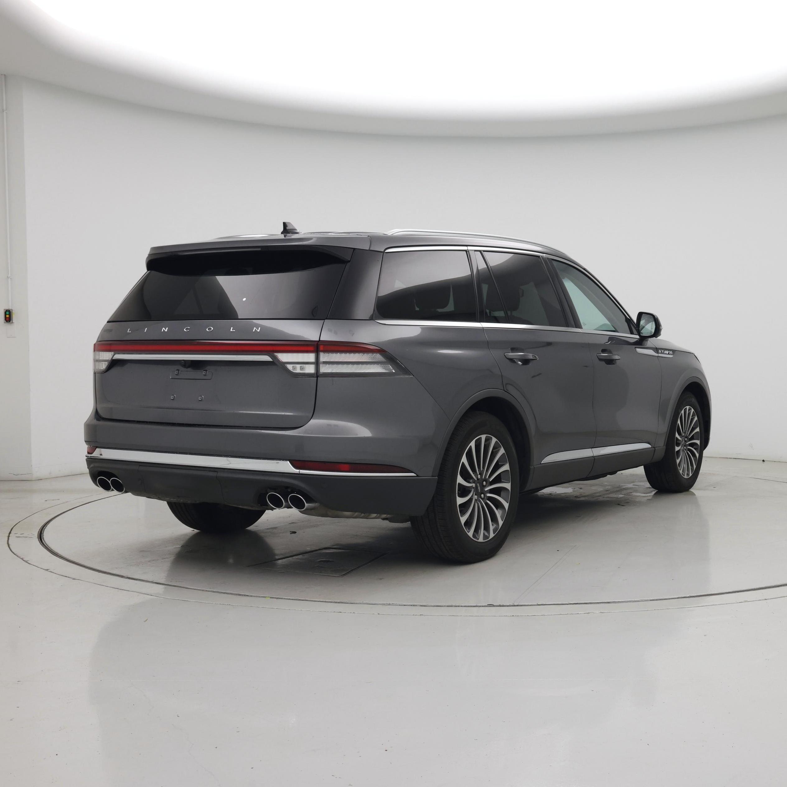 Thumbnail: 2023 Lincoln Aviator - 8