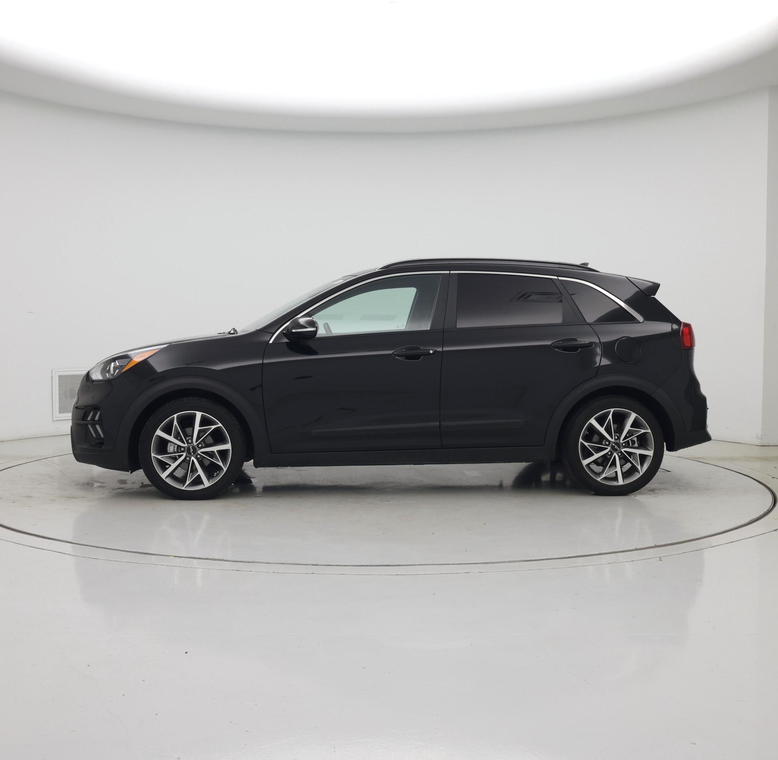 Thumbnail: 2022 Kia Niro - 3