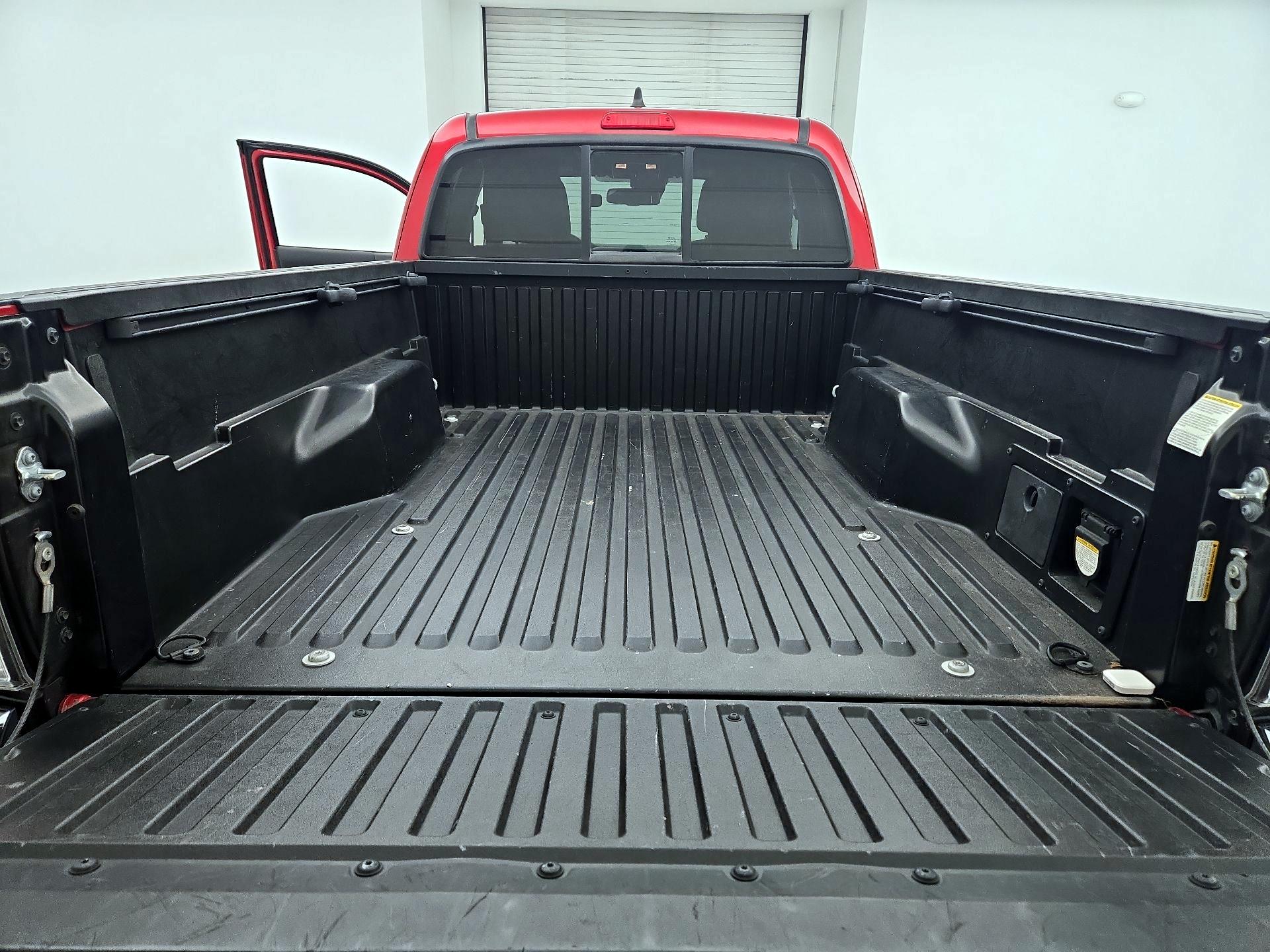 Thumbnail: 2022 Toyota Tacoma - 20