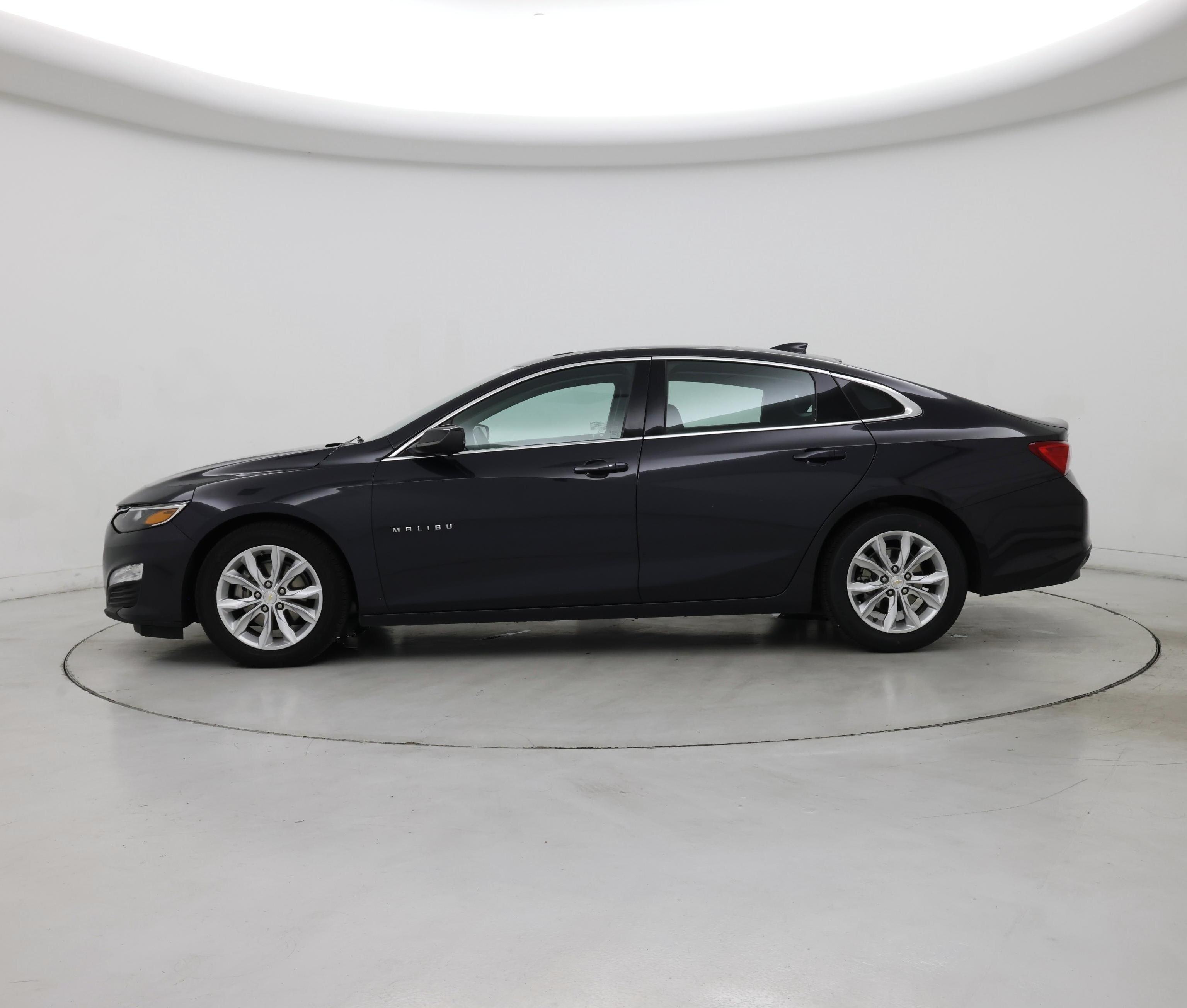 Thumbnail: 2023 Chevrolet Malibu - 3